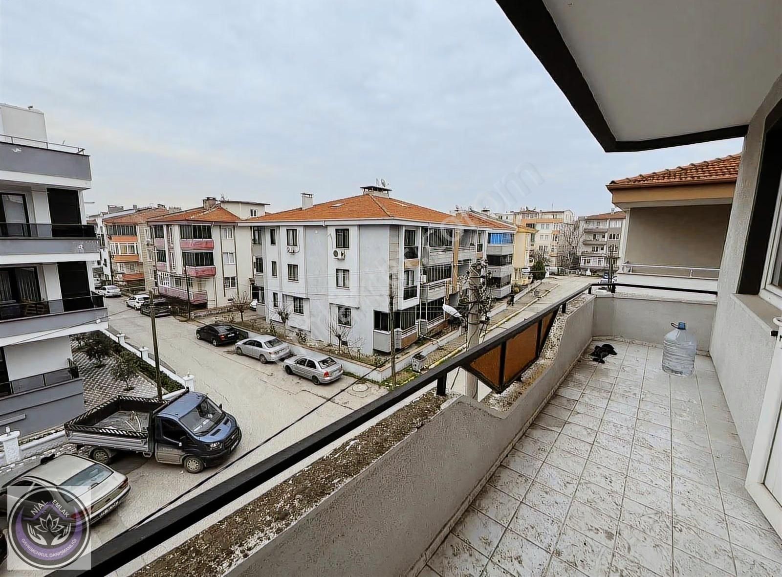 Balıkesir Bahçelievler Mahallesi Kiralık 3+1 Daire - Görsel 9