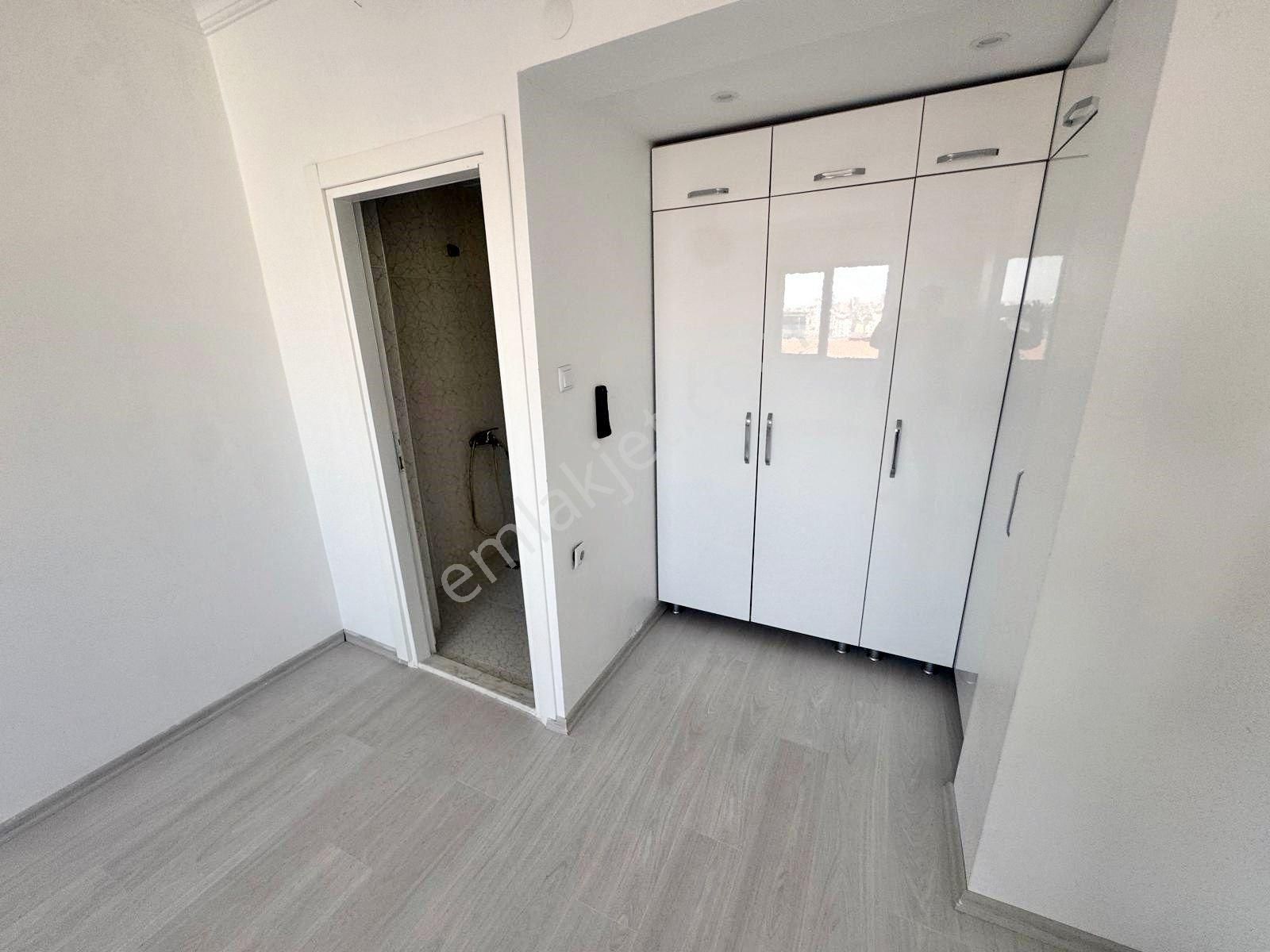 Gold Emlak'tan Cadde Üstünde Manzaralı Sitede Yüksek Katta Yapılı Acil Satılık 3+1 Daire - Görsel 29