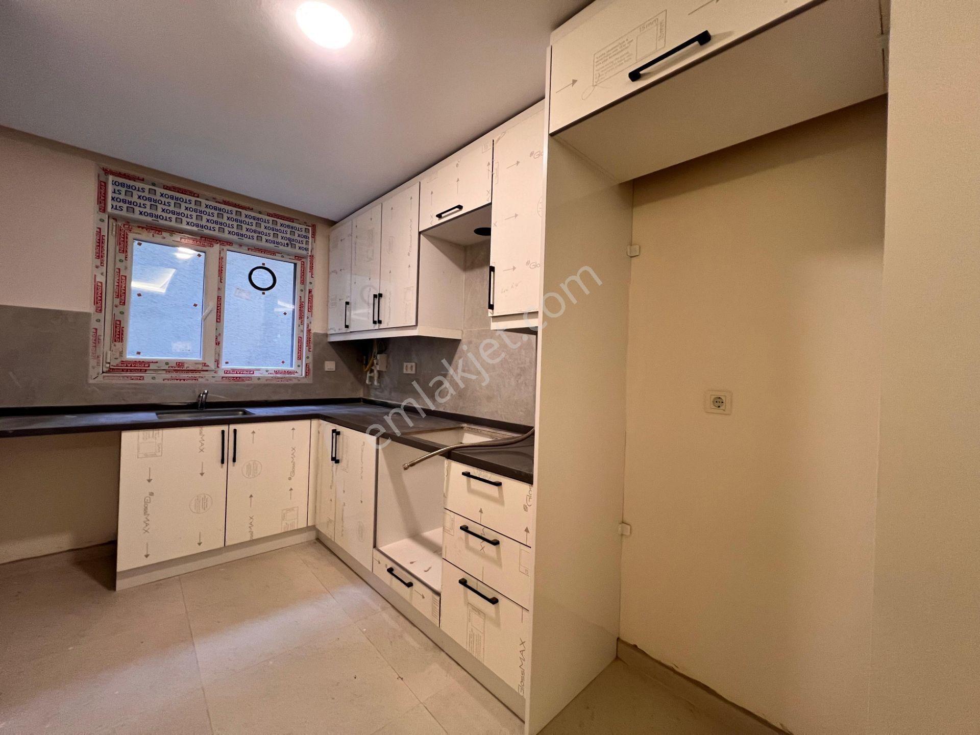 Küçükyalı'da Marmaraya Yakın Lüks Ve Geniş 2+1 - Görsel 4