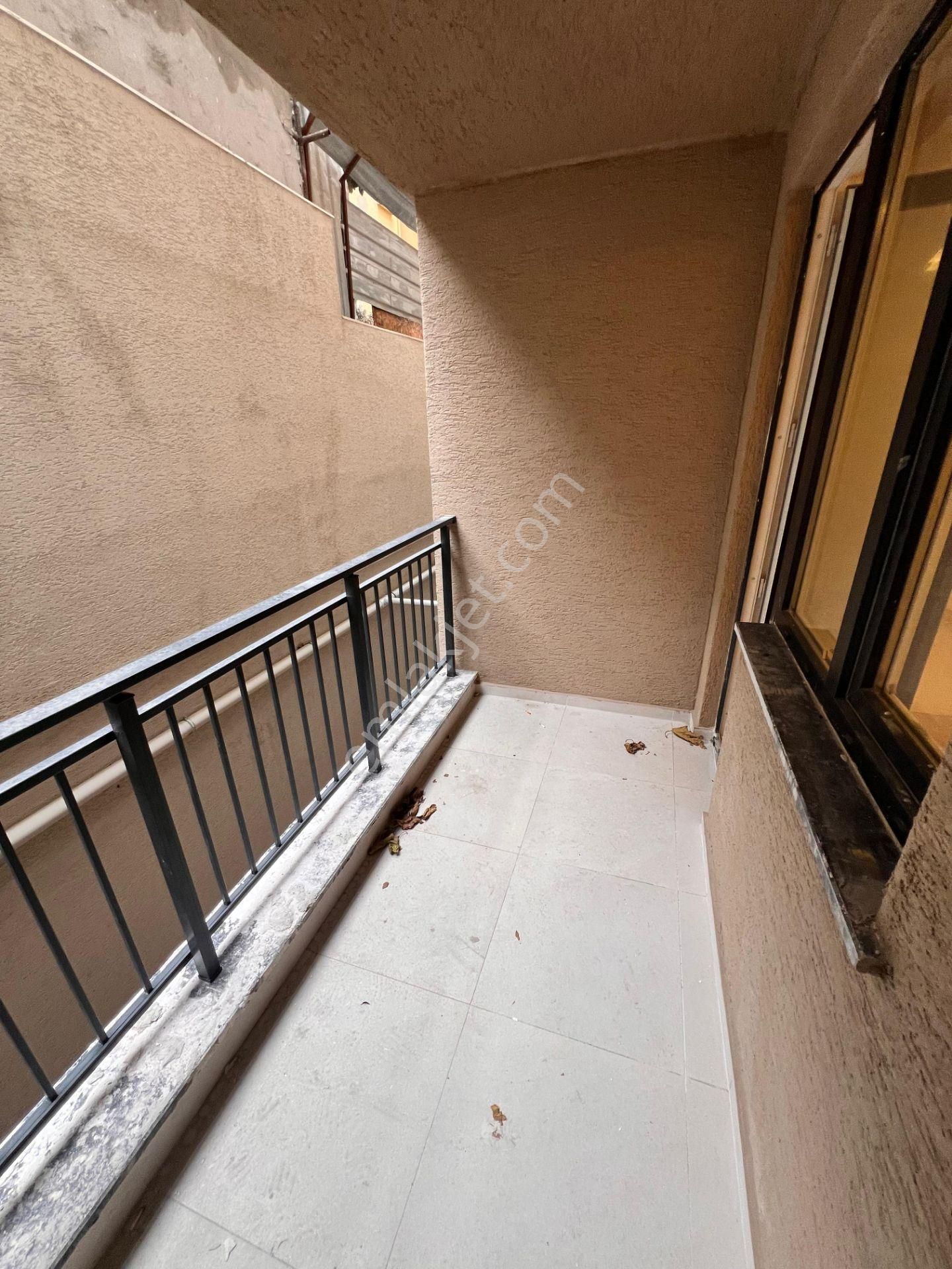 Küçükyalı'da Marmaraya Yakın Lüks Ve Geniş 2+1 - Görsel 8