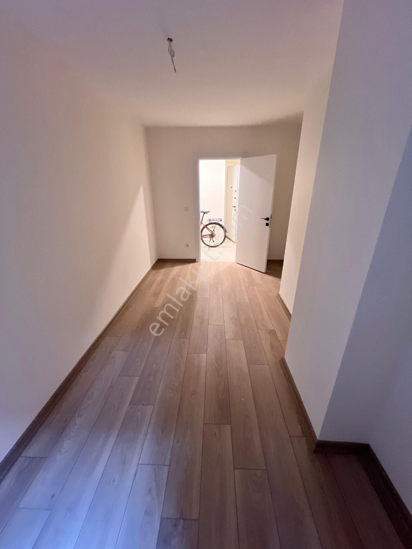 Küçükyalı'da Marmaraya Yakın Lüks Ve Geniş 2+1 - Görsel 21