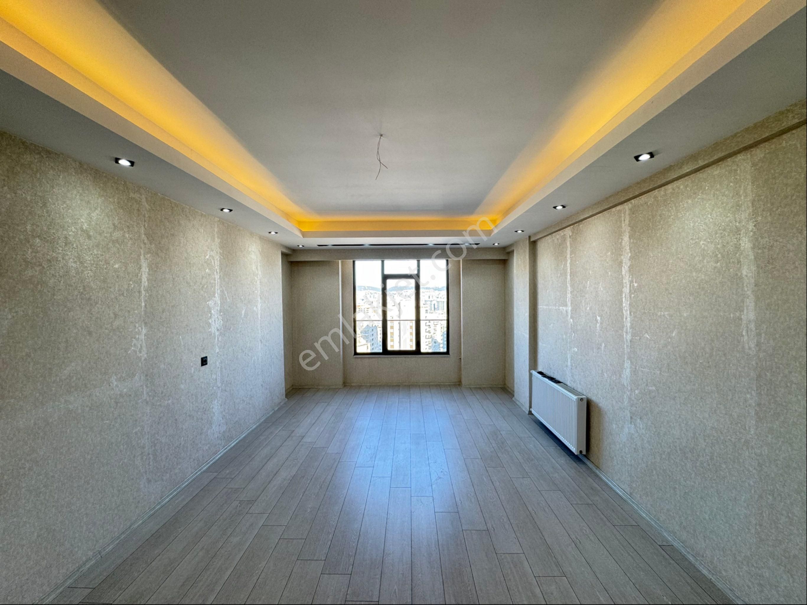 Eksper'den 35 Metre Çardaklı Kaya Bulvarına Sıfır 4+1 Ult Lüks ! - Görsel 3