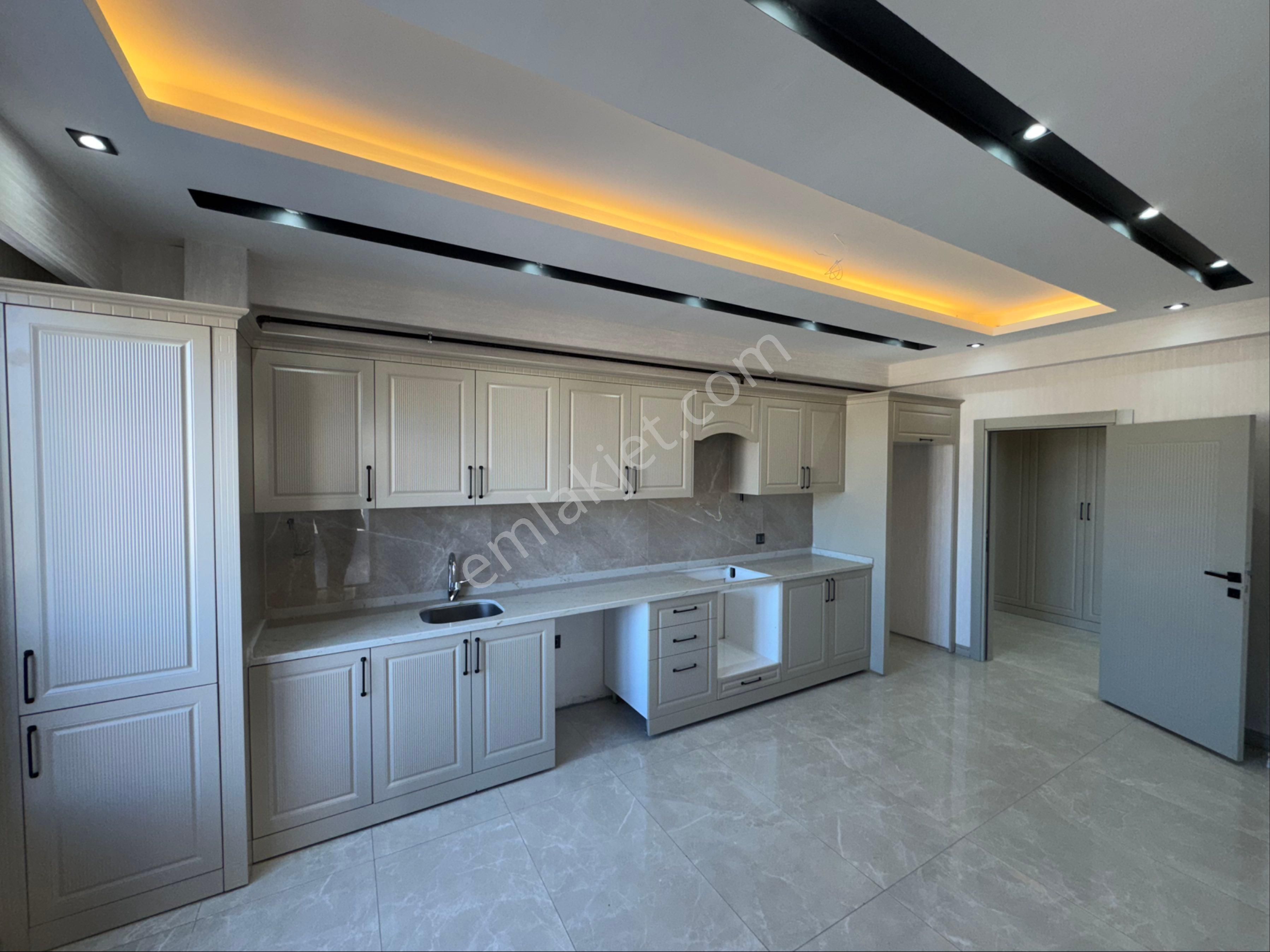 Eksper'den 35 Metre Çardaklı Kaya Bulvarına Sıfır 4+1 Ult Lüks ! - Görsel 16