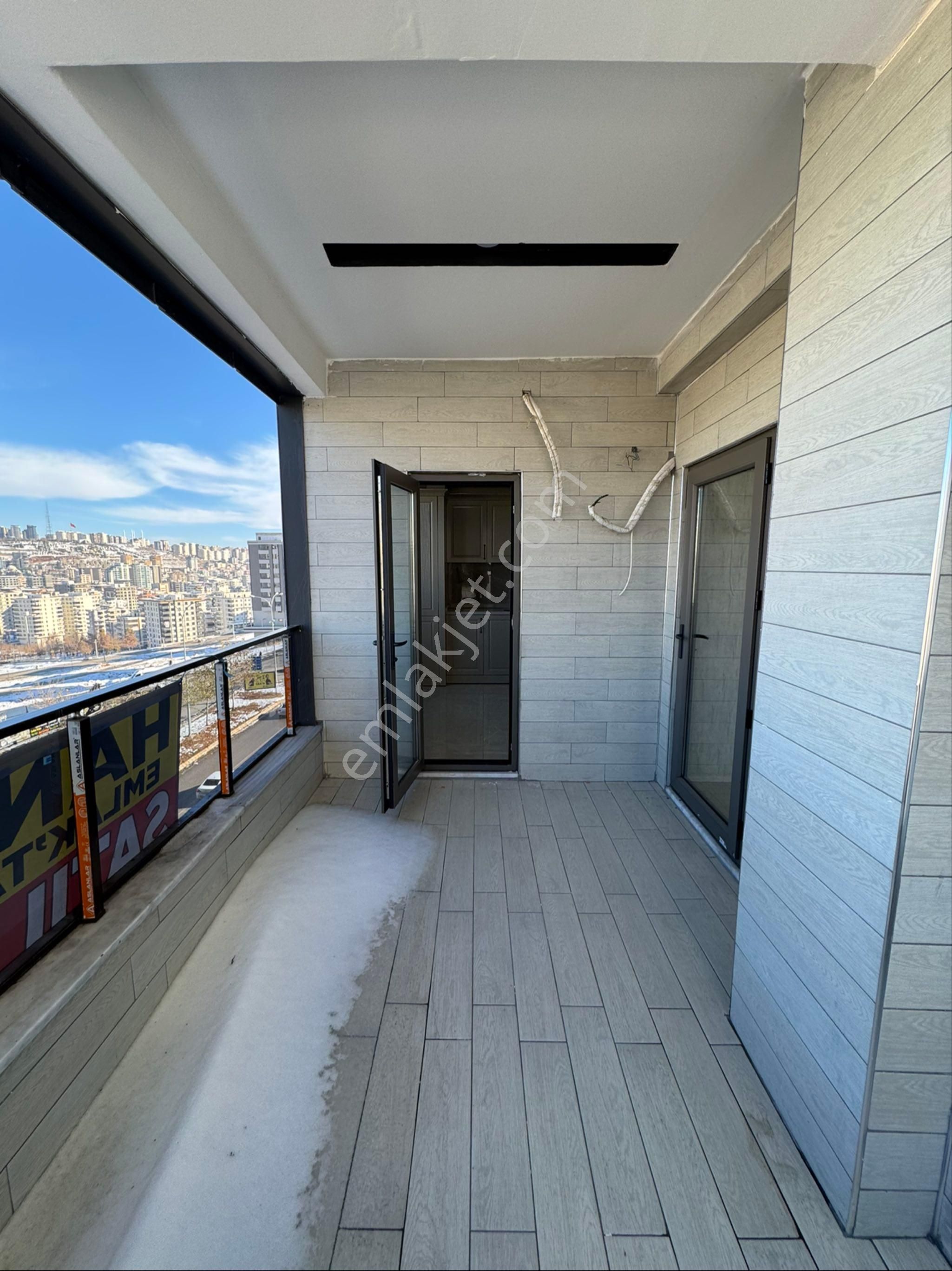 Eksper'den 35 Metre Çardaklı Kaya Bulvarına Sıfır 4+1 Ult Lüks ! - Görsel 12