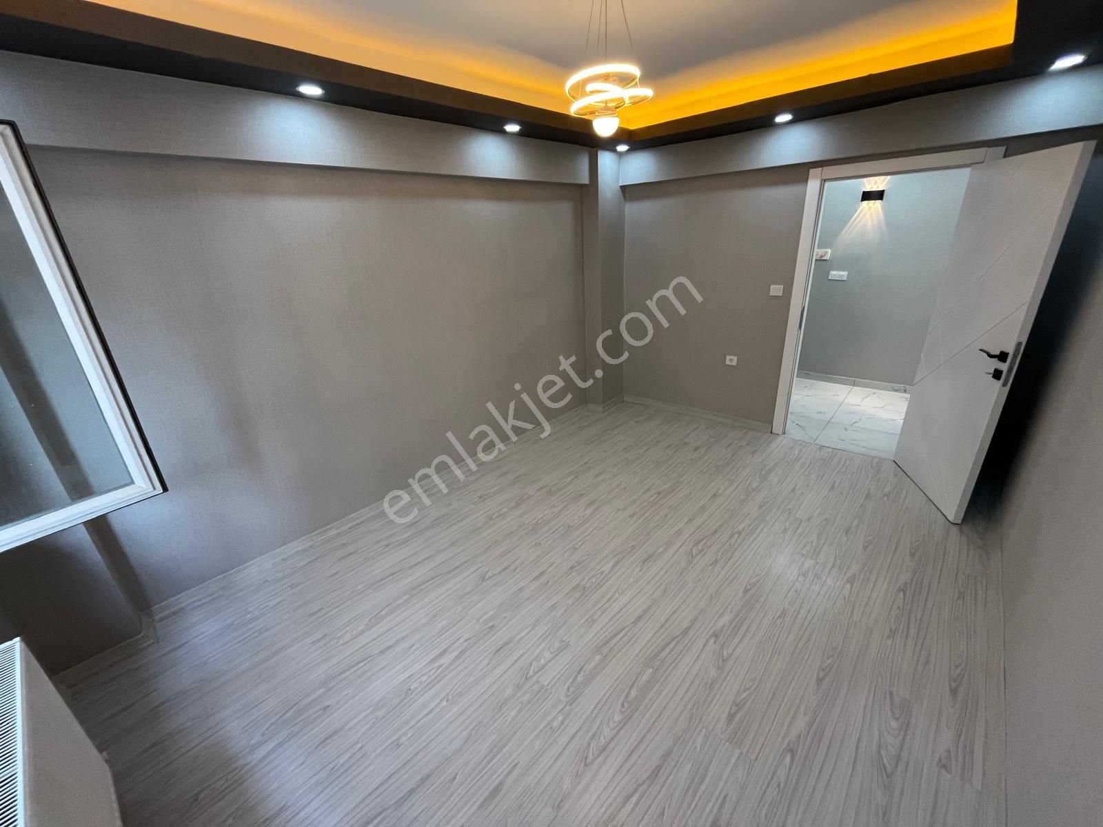 Sincan Plevne Mh'de Full Yapılı 1.ara Katta Ön Cephe Satılık Daire - Görsel 28