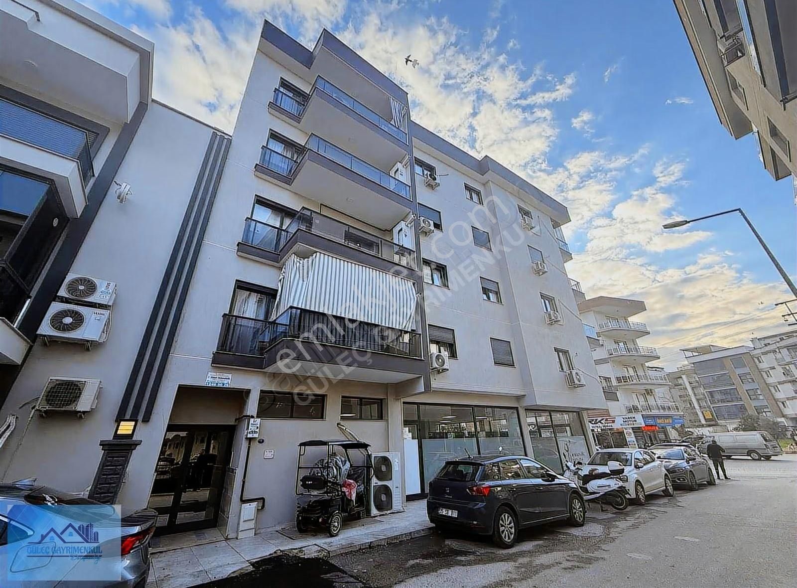 Güleçgayrimenkul Den Harika Konumda 1+1 Satılık