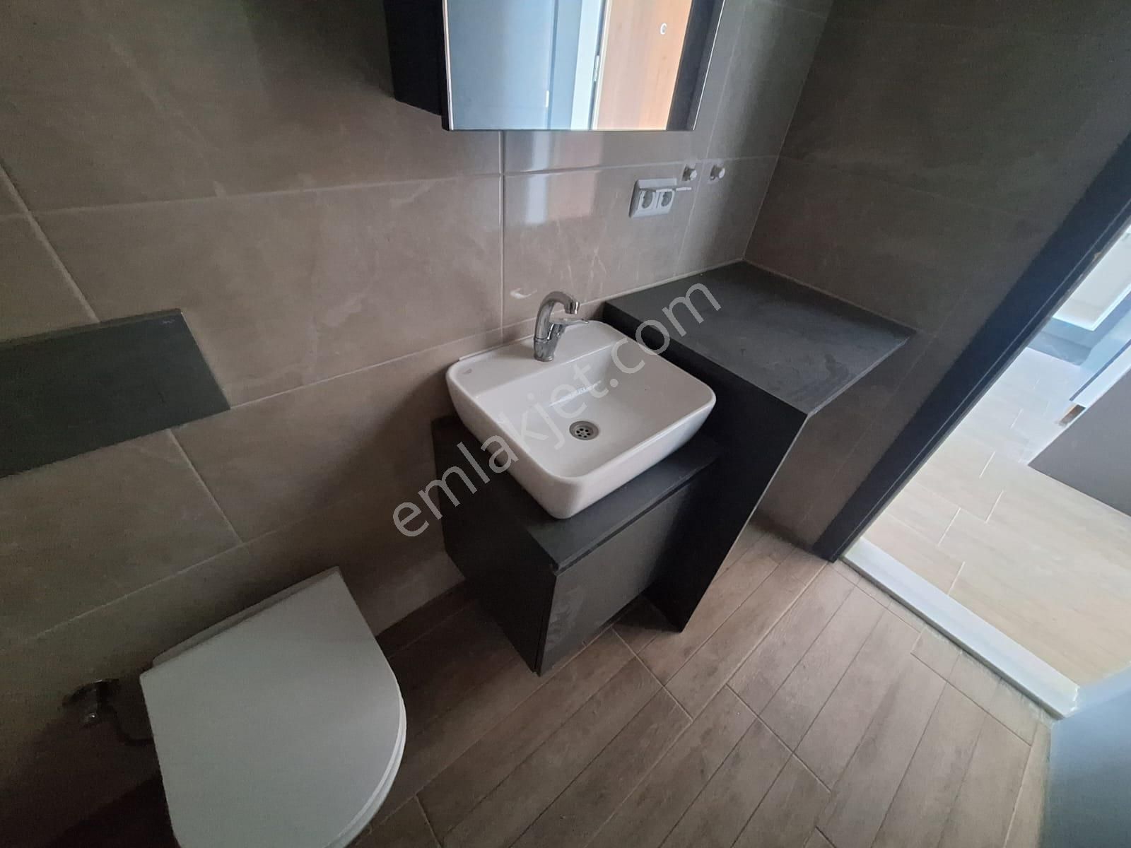 Kuşadası Eşin Golf Bu Fiyatta Son Sıfır 1+1 Daire - Görsel 14