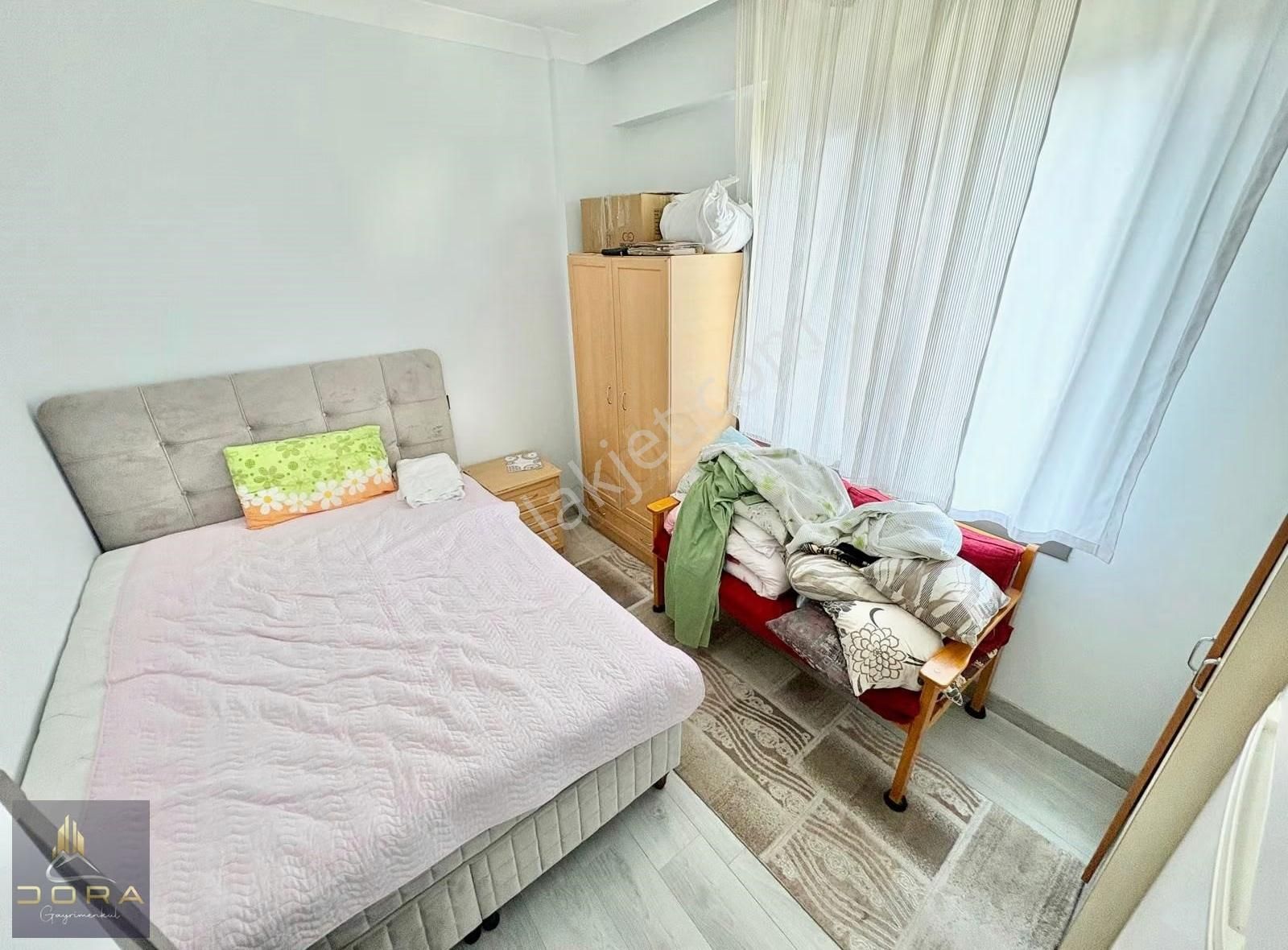 Dora Dan Altınkumda Satılık Ara Kat Kapalı Otoparklı 1+1 Daire - Görsel 5