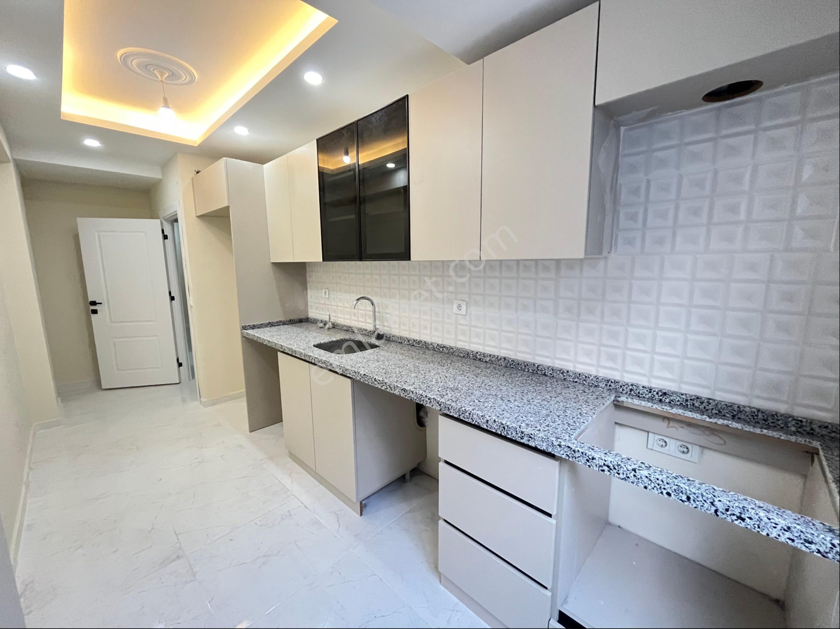 İmren Gayrimenkulden Satılık Gültepede Sıfır 2+1 95 M2 Lüks Yapım Arakat - Görsel 24