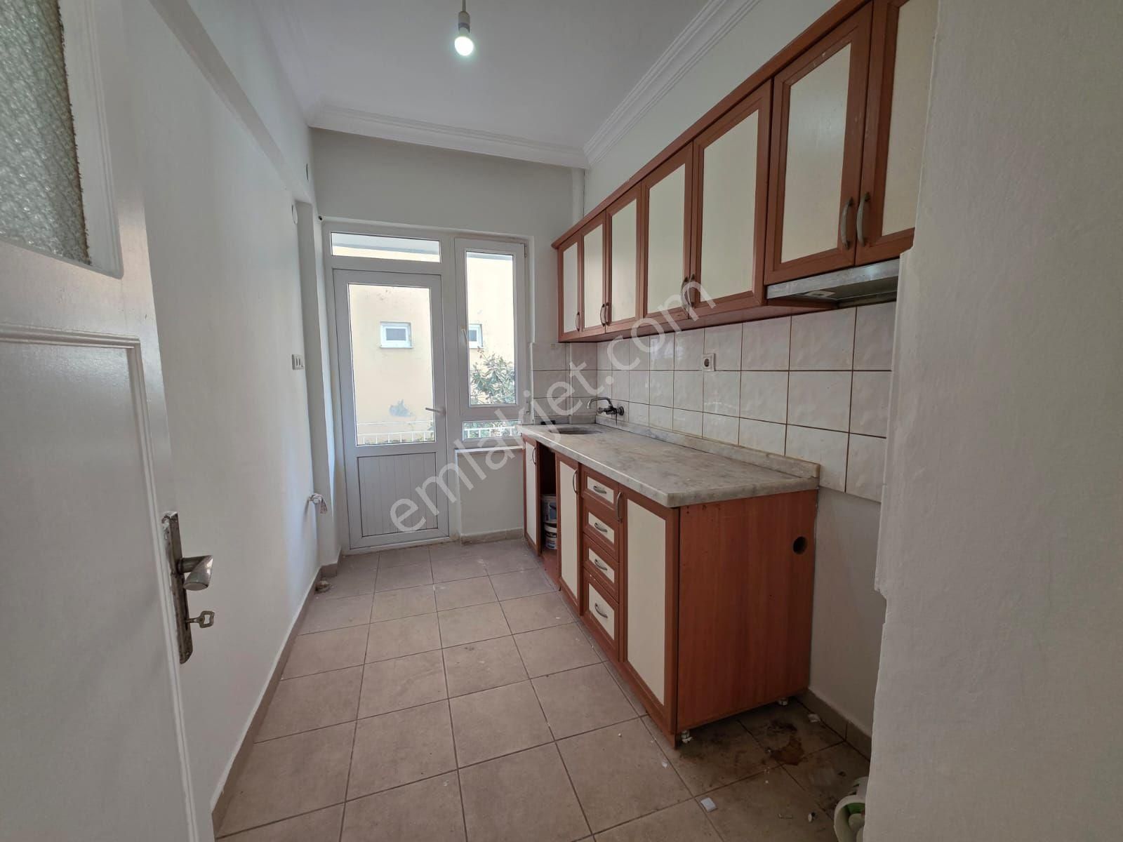 Kadipasa Mahallesi 2+1 Ayri Mutfak Satilik Daire - Görsel 16