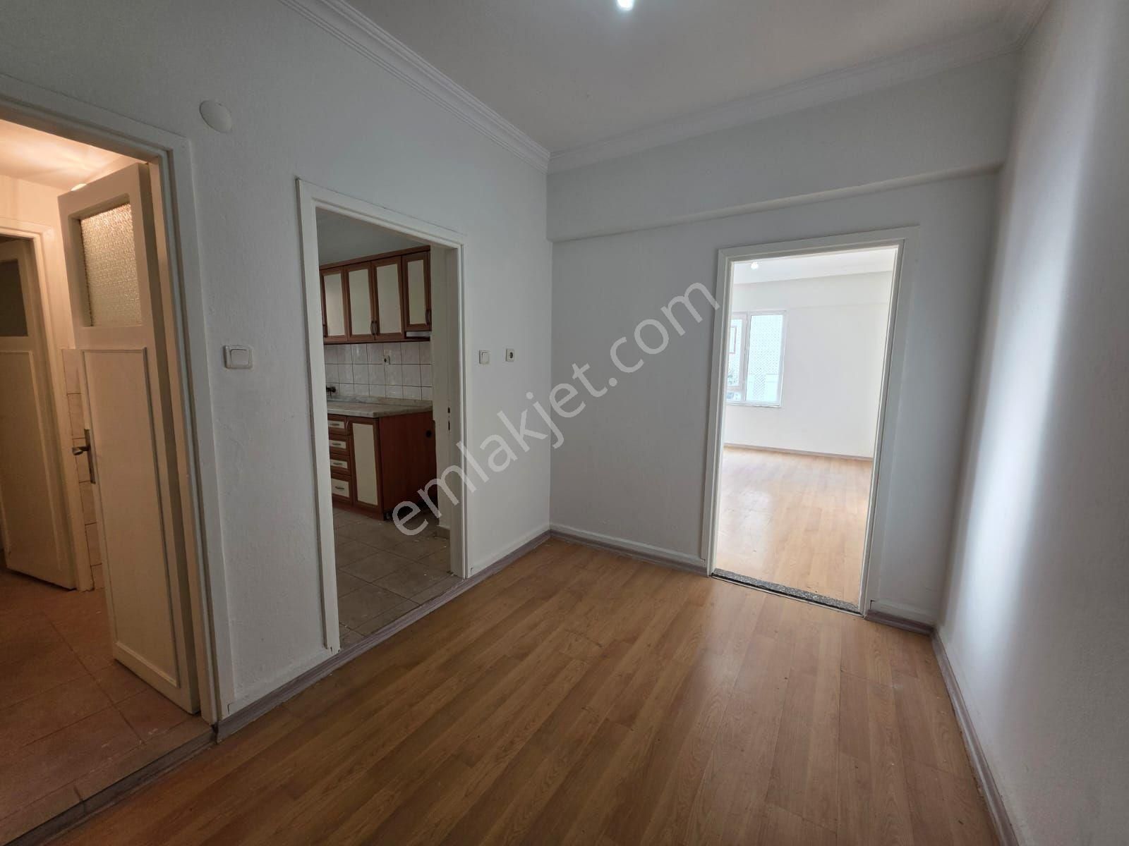 Kadipasa Mahallesi 2+1 Ayri Mutfak Satilik Daire - Görsel 7