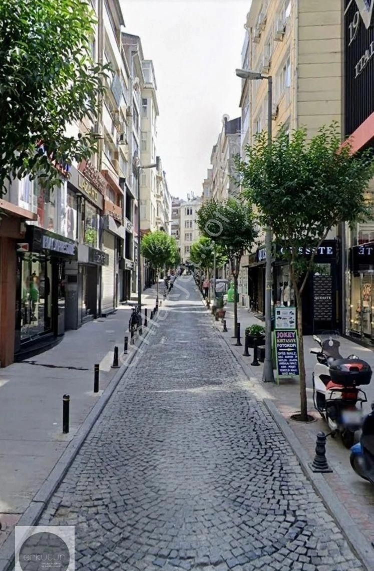Erkutun'dan Osmanbey'de, Metroya Ve Nişantaşı'na Yakın, 4 Bölümlü Vitrinli Asansörlü Kiralık İş Yeri - Görsel 22