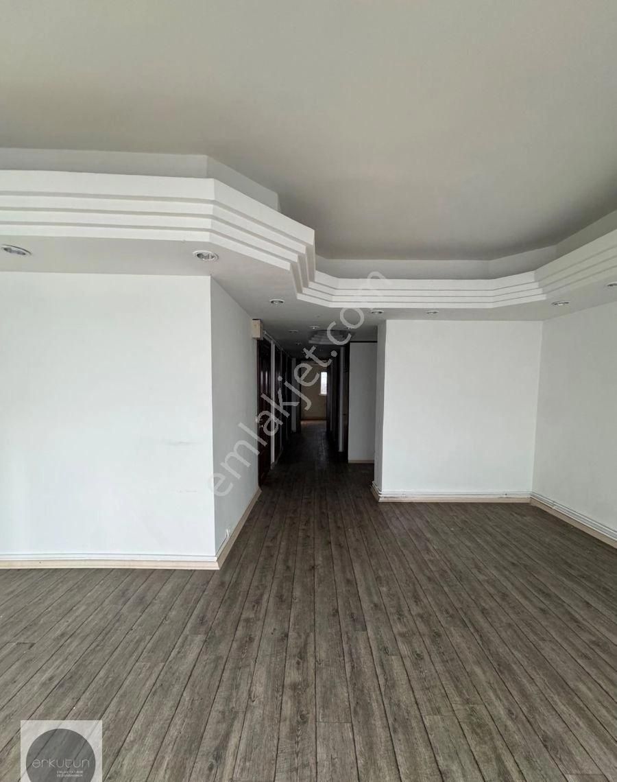 Erkutun'dan Osmanbey'de, Metroya Ve Nişantaşı'na Yakın, 4 Bölümlü Vitrinli Asansörlü Kiralık İş Yeri - Görsel 31