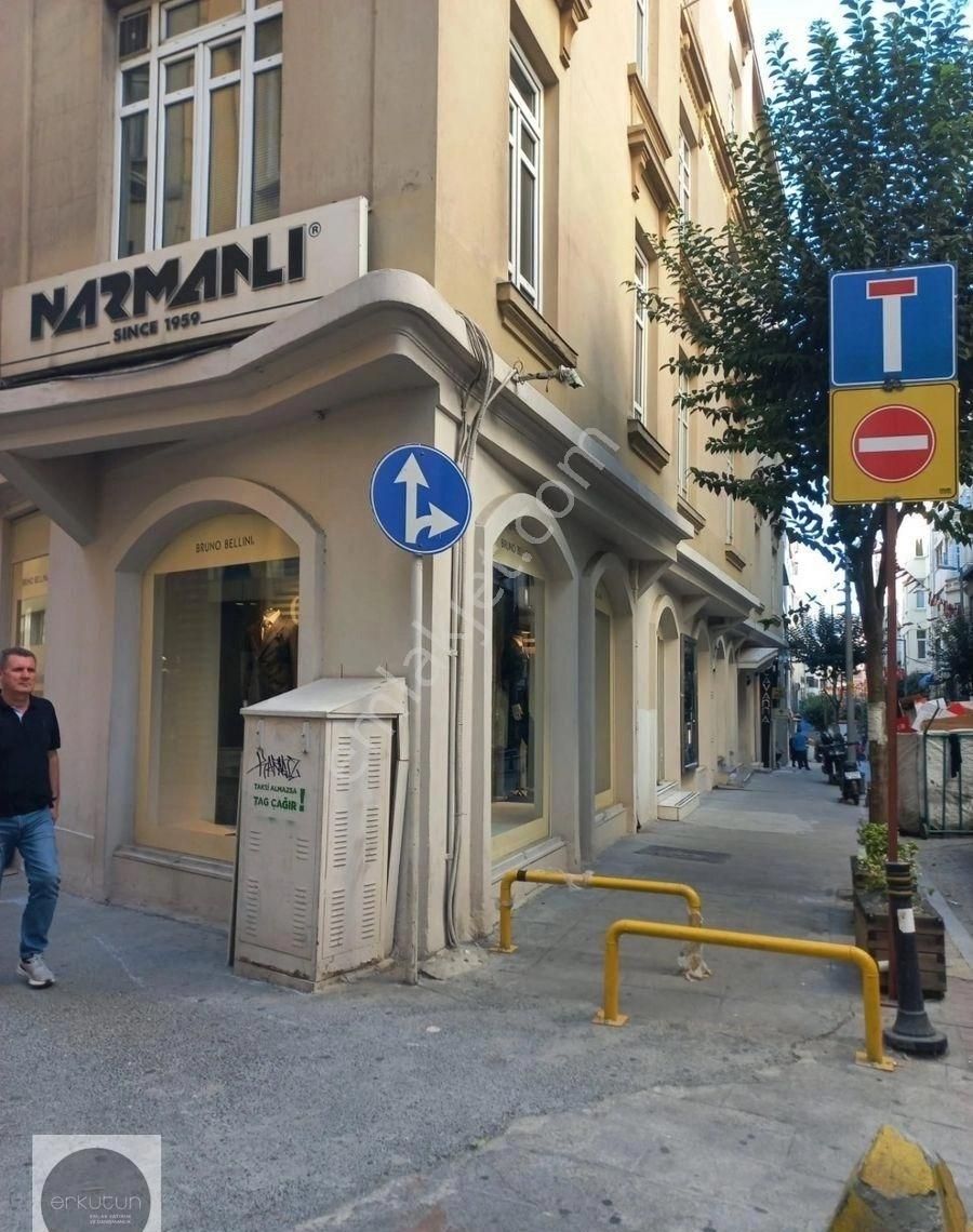 Erkutun'dan Osmanbey'de, Metroya Ve Nişantaşı'na Yakın, 4 Bölümlü Vitrinli Asansörlü Kiralık İş Yeri - Görsel 18