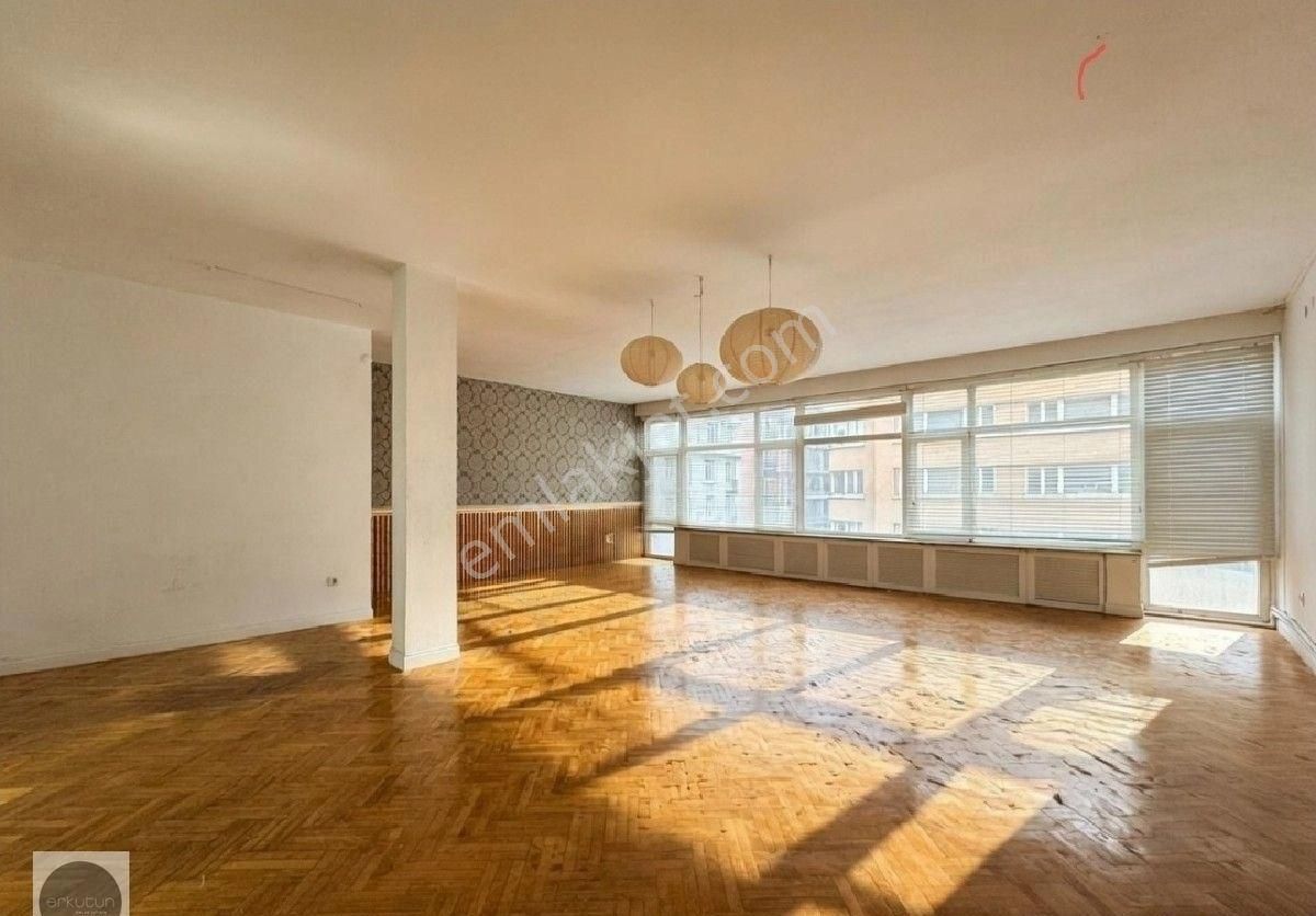 Nişantaşı Valikonağı Caddesi'nin Üstünde 4 Yol Kavşakta Kiralık Daire - Görsel 10