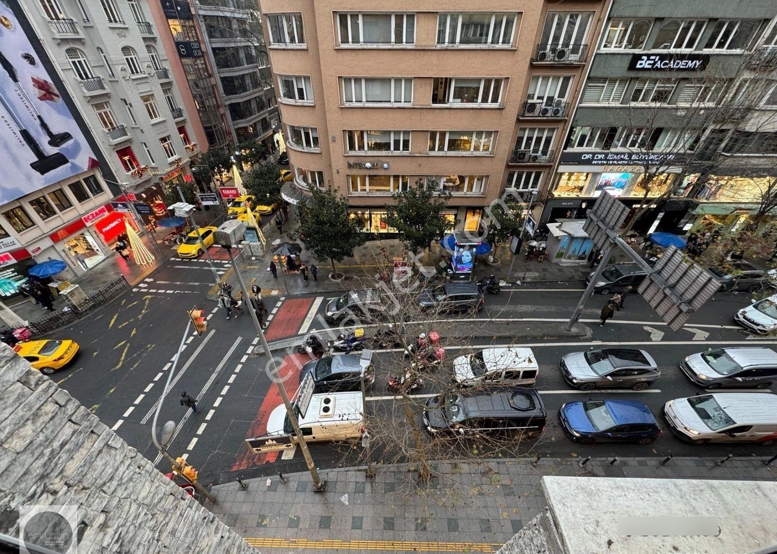 Nişantaşı Valikonağı Caddesi'nin Üstünde 4 Yol Kavşakta Kiralık Daire - Görsel 19