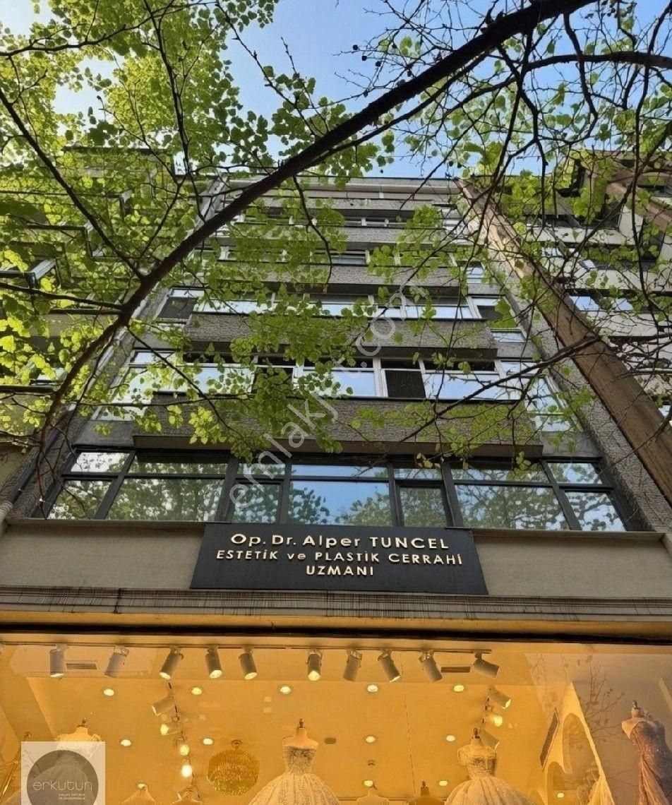 Nişantaşı Valikonağı Caddesi'nin Üstünde 4 Yol Kavşakta Kiralık Daire - Görsel 17