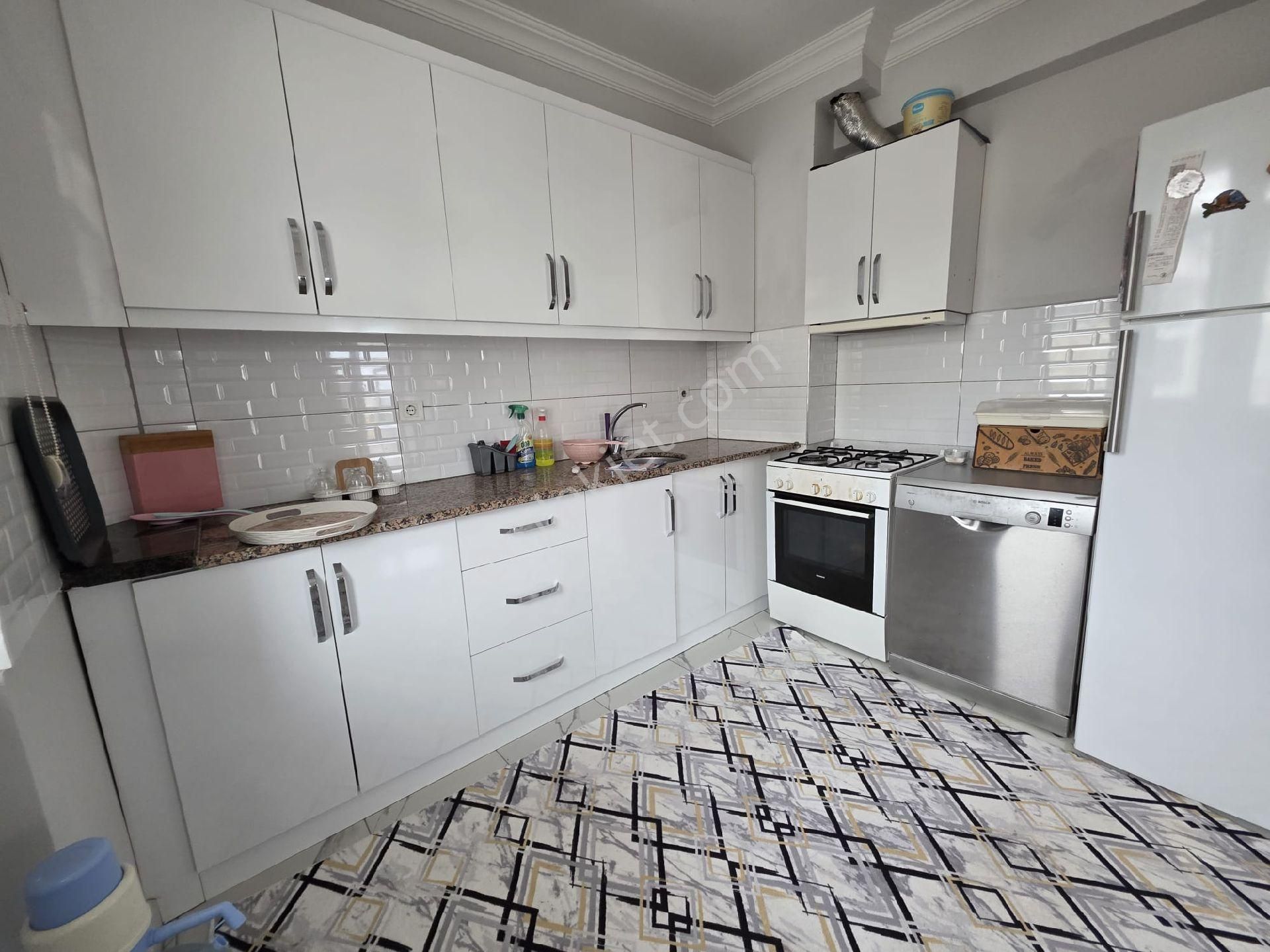 Saray Mahallesi 2+1 Esyali Denize Yakin Satılık Daire