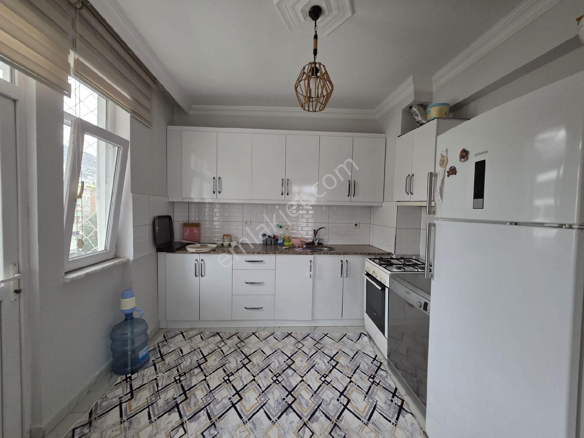 Saray Mahallesi 2+1 Esyali Denize Yakin Satılık Daire - Görsel 9