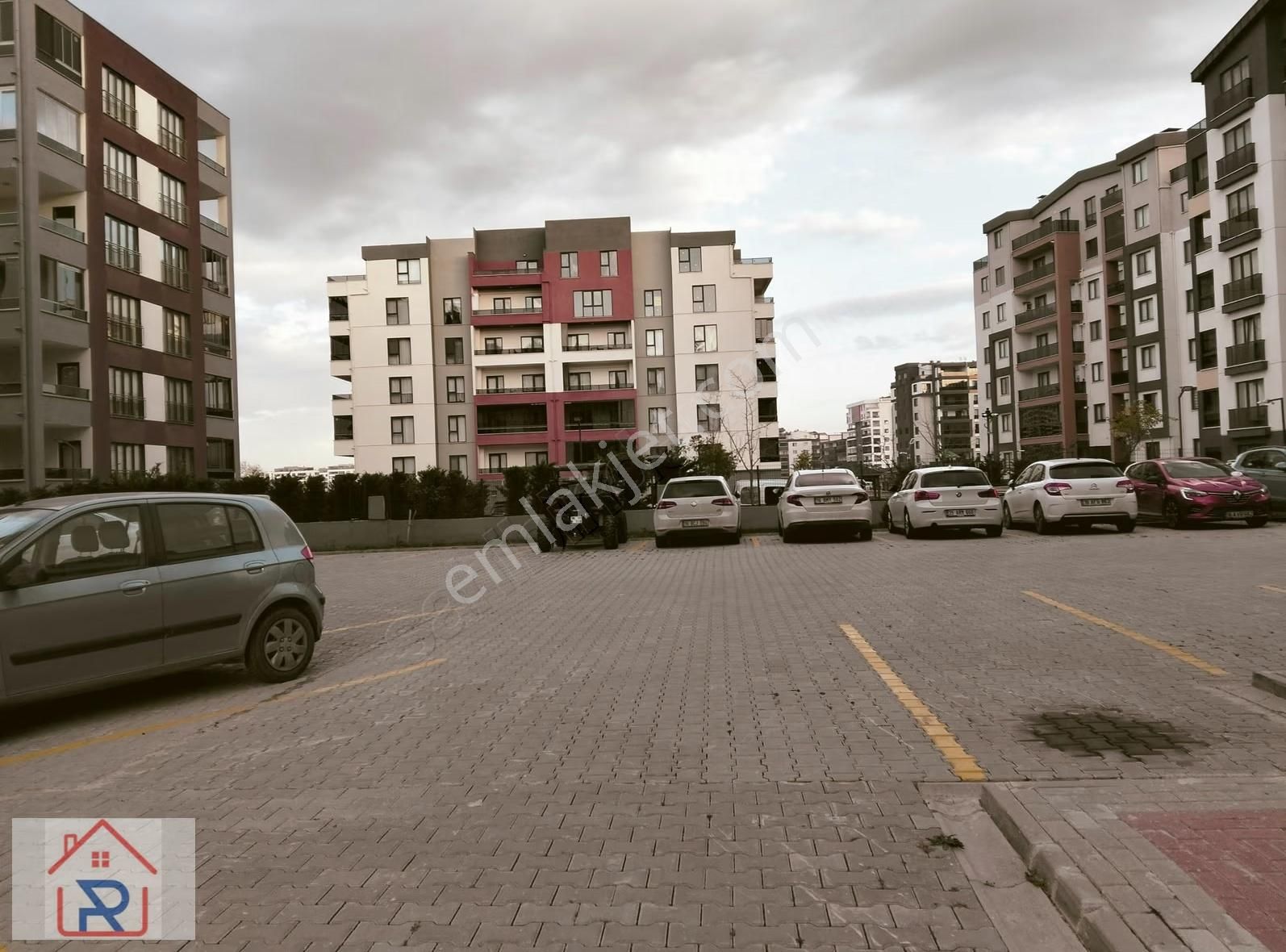 Sıfır! Bakımlı Cam Balkonlu Yeni 3+1 Dubleks Teraslı Daire