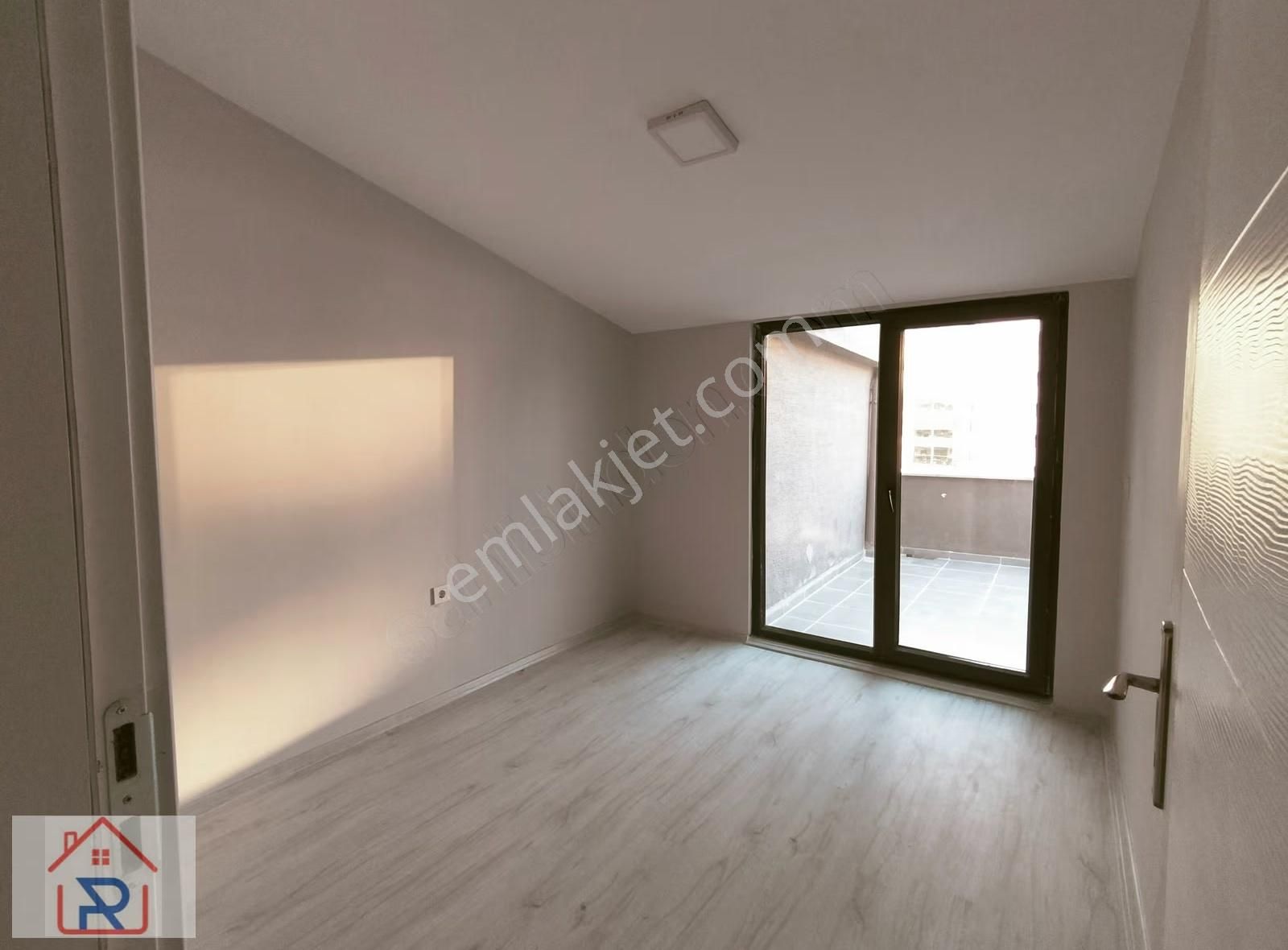 Sıfır! Bakımlı Cam Balkonlu Yeni 3+1 Dubleks Teraslı Daire - Görsel 8