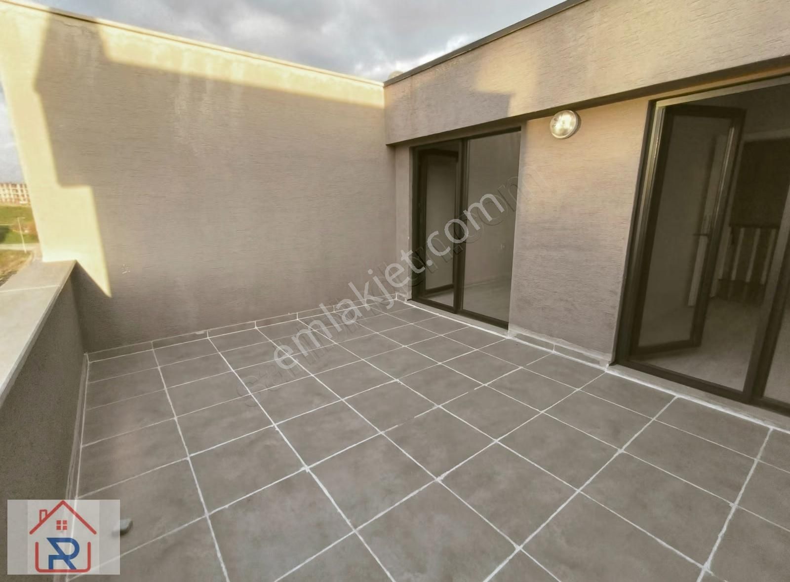 Sıfır! Bakımlı Cam Balkonlu Yeni 3+1 Dubleks Teraslı Daire - Görsel 18