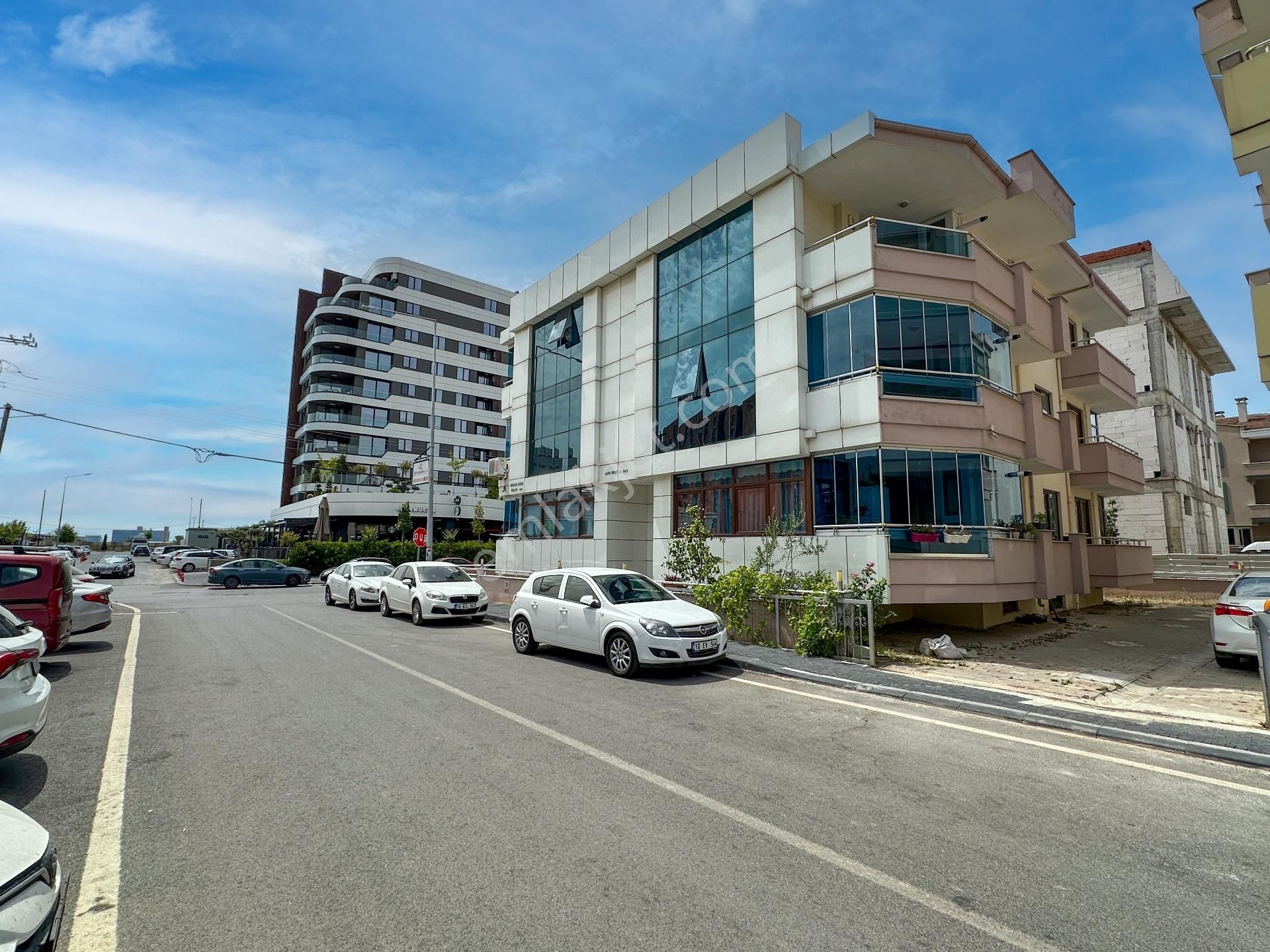 Era Söz Den Paşaalanında Kiralık 3+1 Daire - Görsel 3