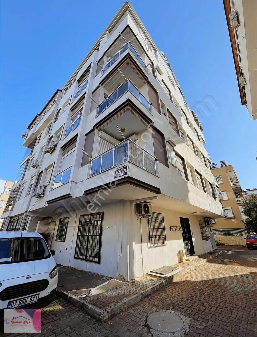 Tek Yetkili Emlak Ofisinden İki Daire Tek Tapu