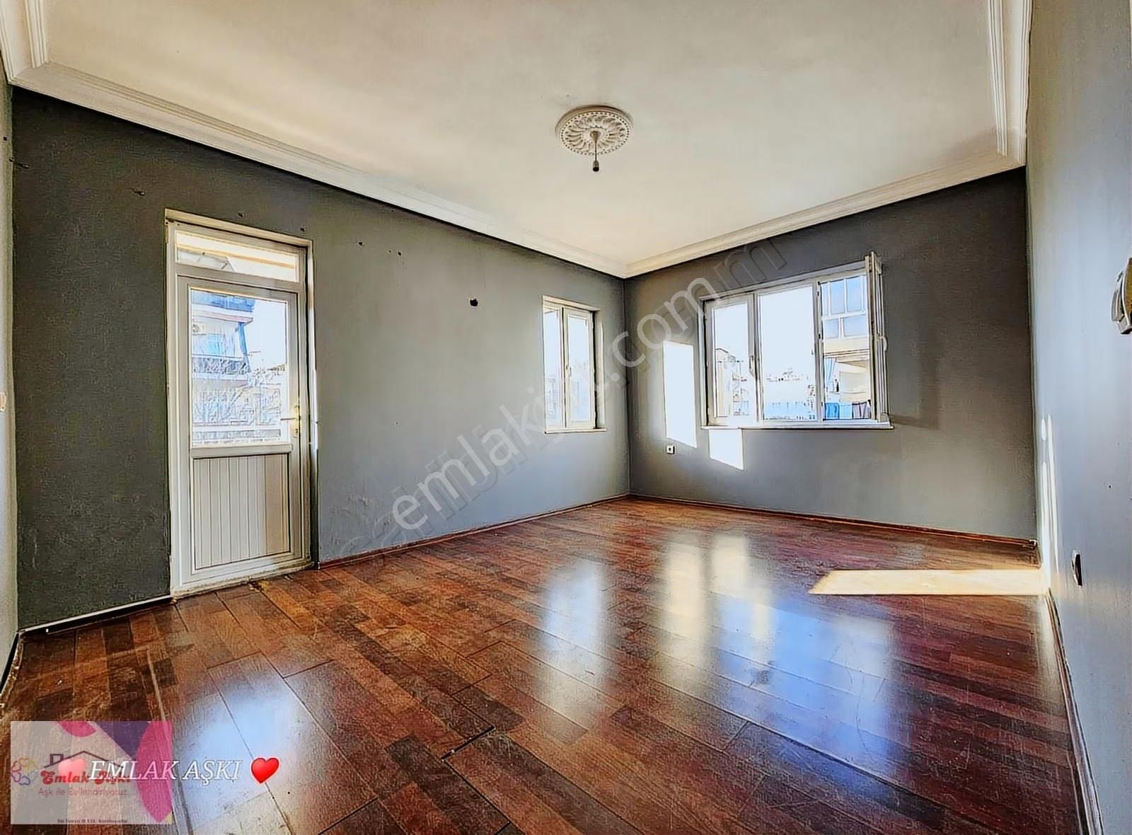 Gündoğdu Güzeli Köşe Başı Acil Satılık - Görsel 6