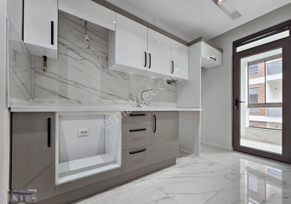 Çamlıca Mahallesin De Batıkent Sınırın Da 2+0 Lüks Daire - Görsel 17