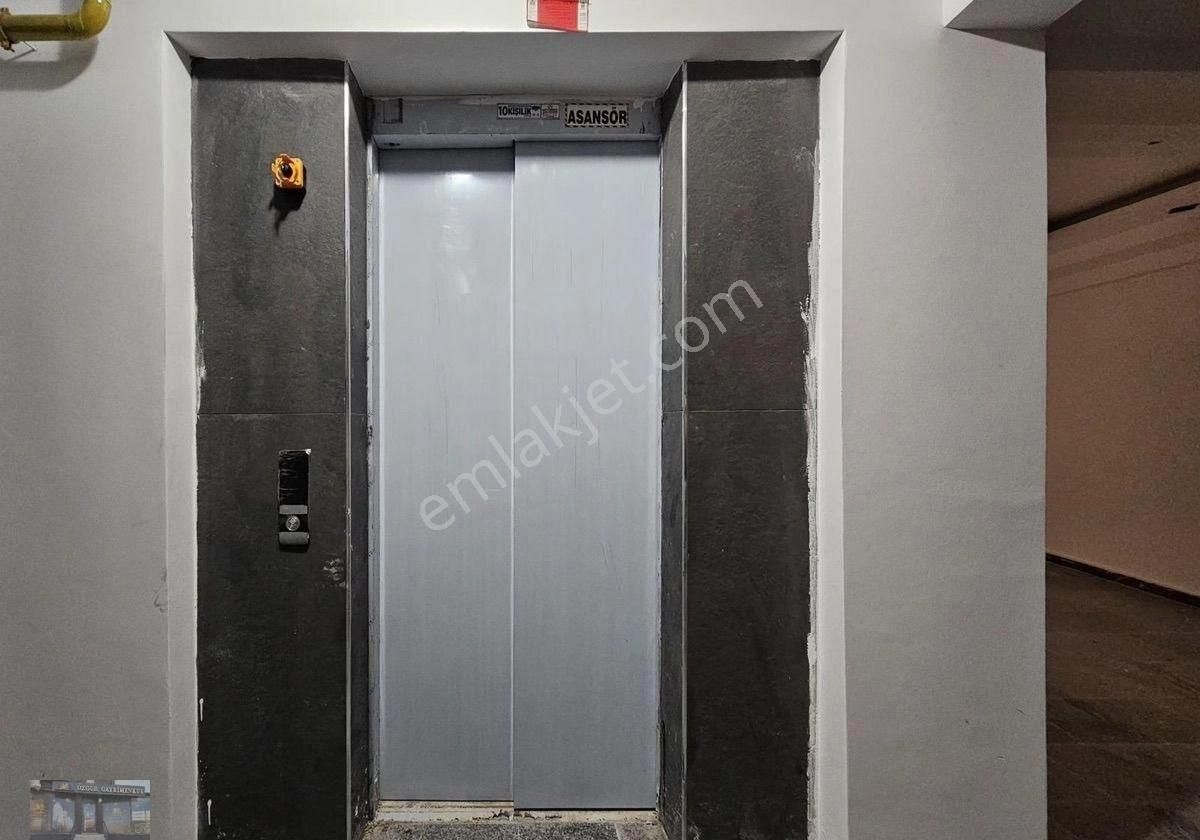 Çamlıca Mahallesin De Batıkent Sınırın Da 2+0 Lüks Daire - Görsel 15