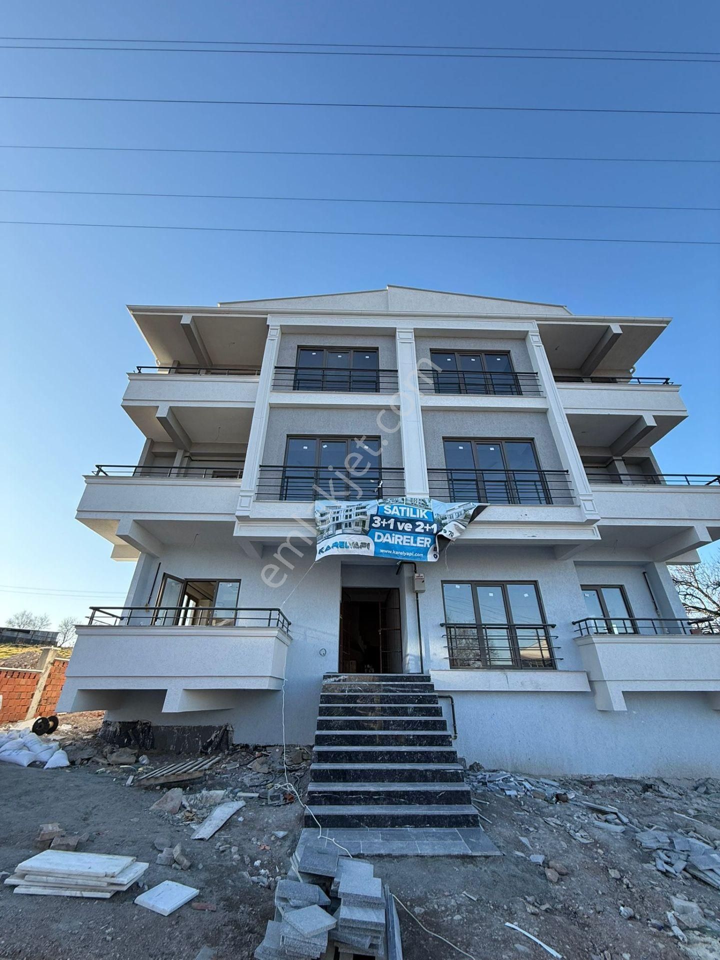 Satılık 2+1 Daire Sütlüce Mahallesi