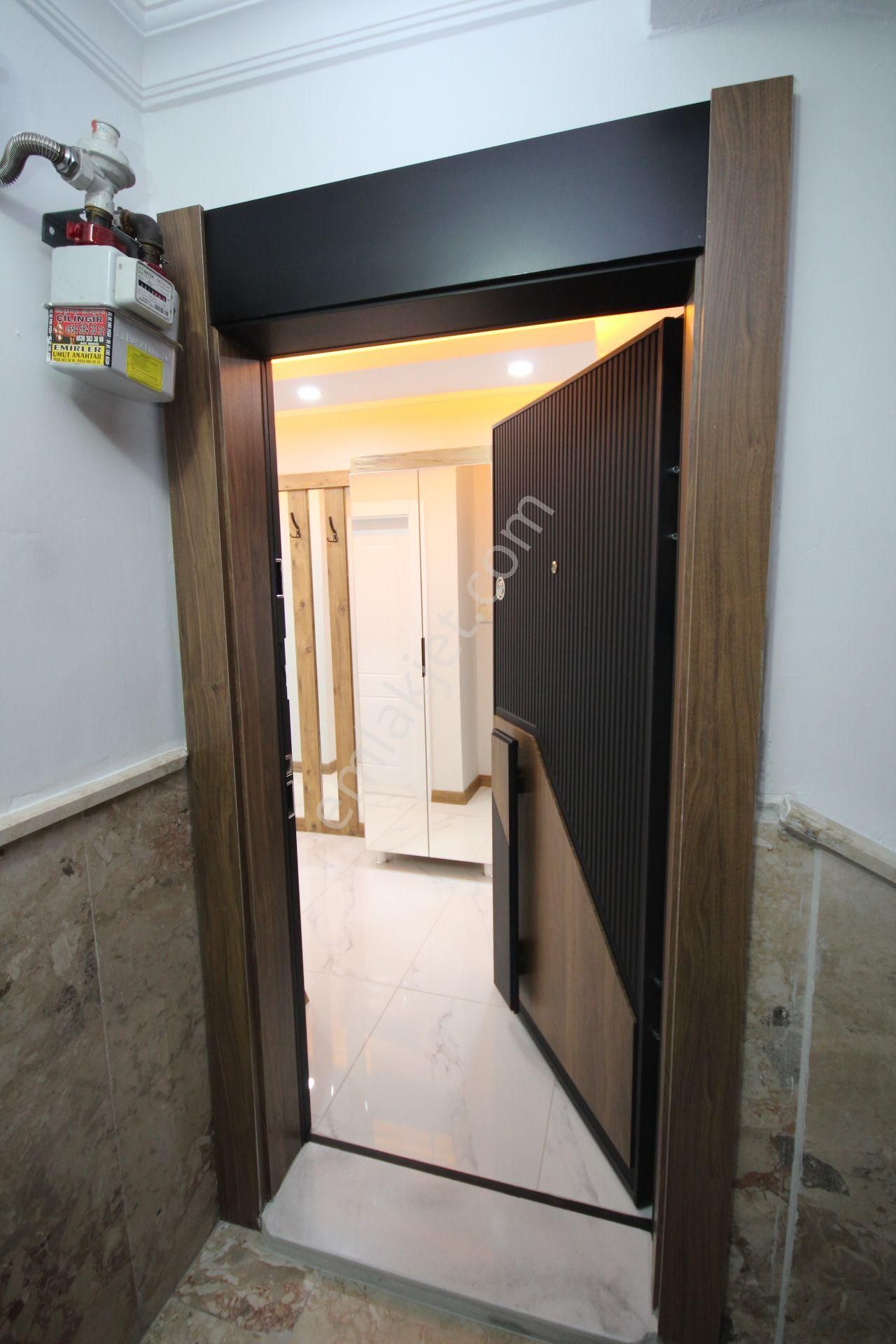 Etimesgut Süvari Mahallesi Ön Cephe 3+1 Ara Kat Lüks Daire - Görsel 2