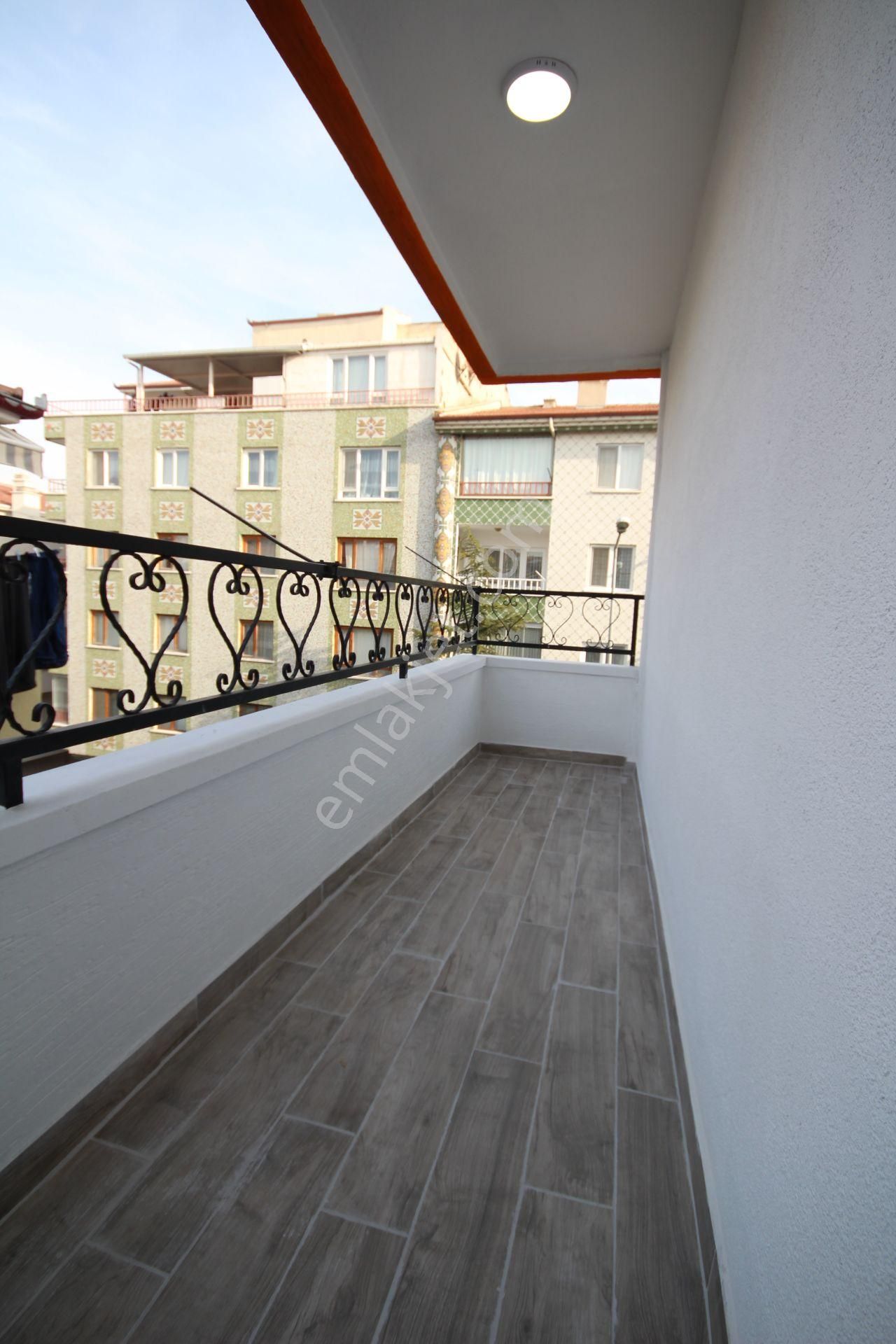 Etimesgut Süvari Mahallesi Ön Cephe 3+1 Ara Kat Lüks Daire - Görsel 23