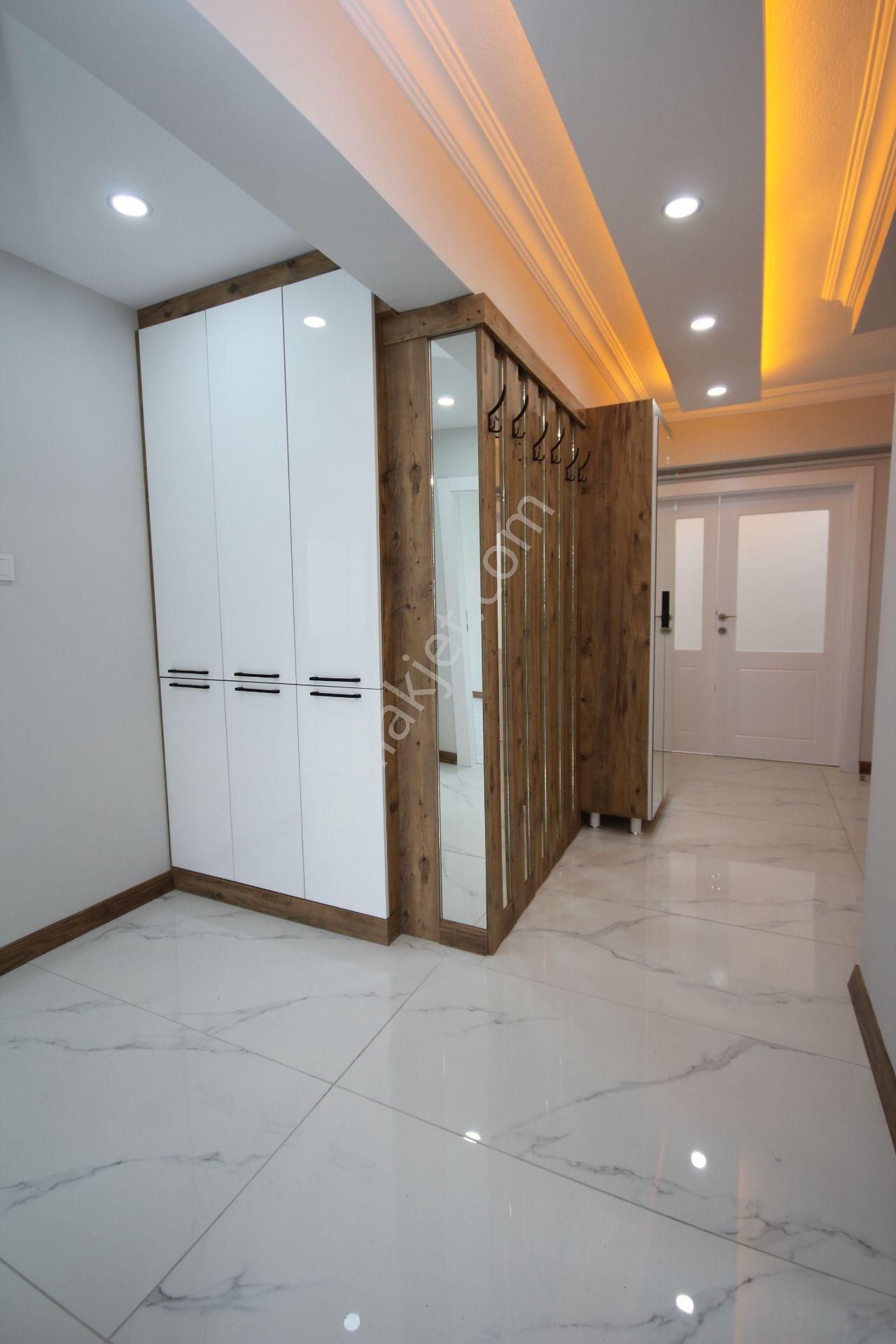 Etimesgut Süvari Mahallesi Ön Cephe 3+1 Ara Kat Lüks Daire - Görsel 16