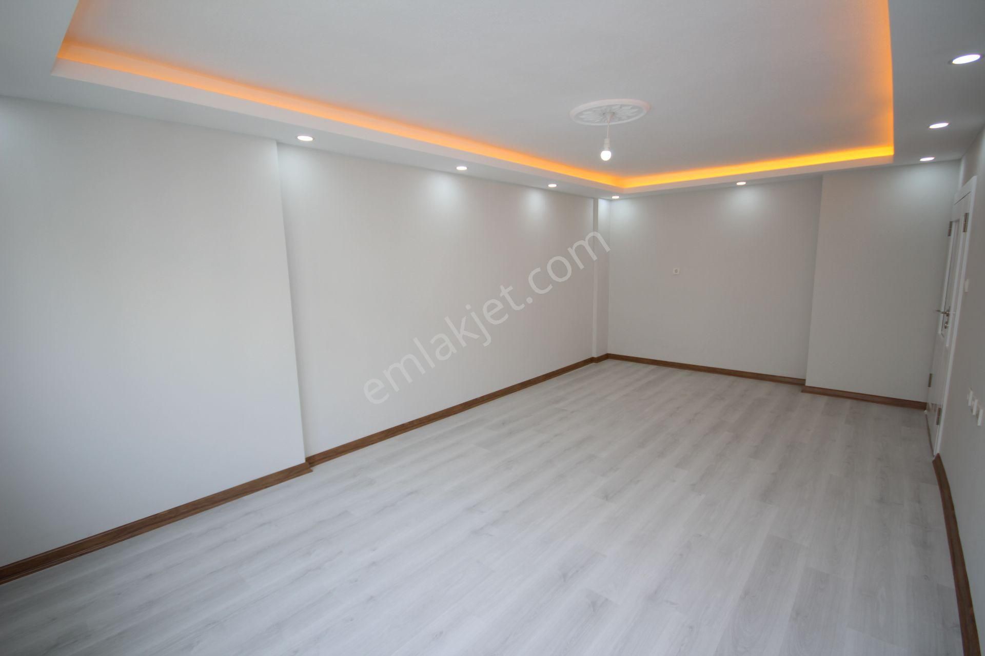 Etimesgut Süvari Mahallesi Ön Cephe 3+1 Ara Kat Lüks Daire - Görsel 8