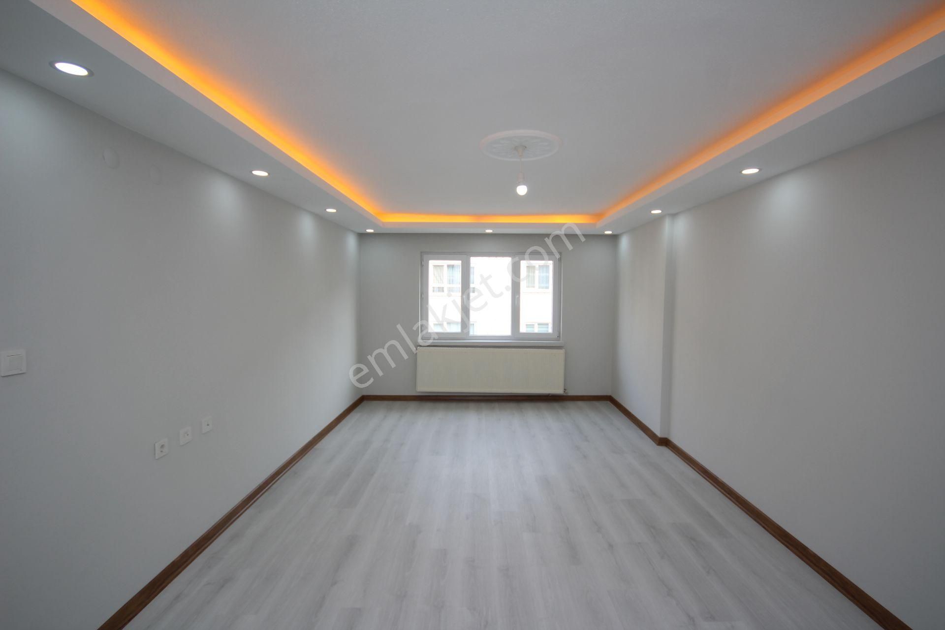 Etimesgut Süvari Mahallesi Ön Cephe 3+1 Ara Kat Lüks Daire - Görsel 4