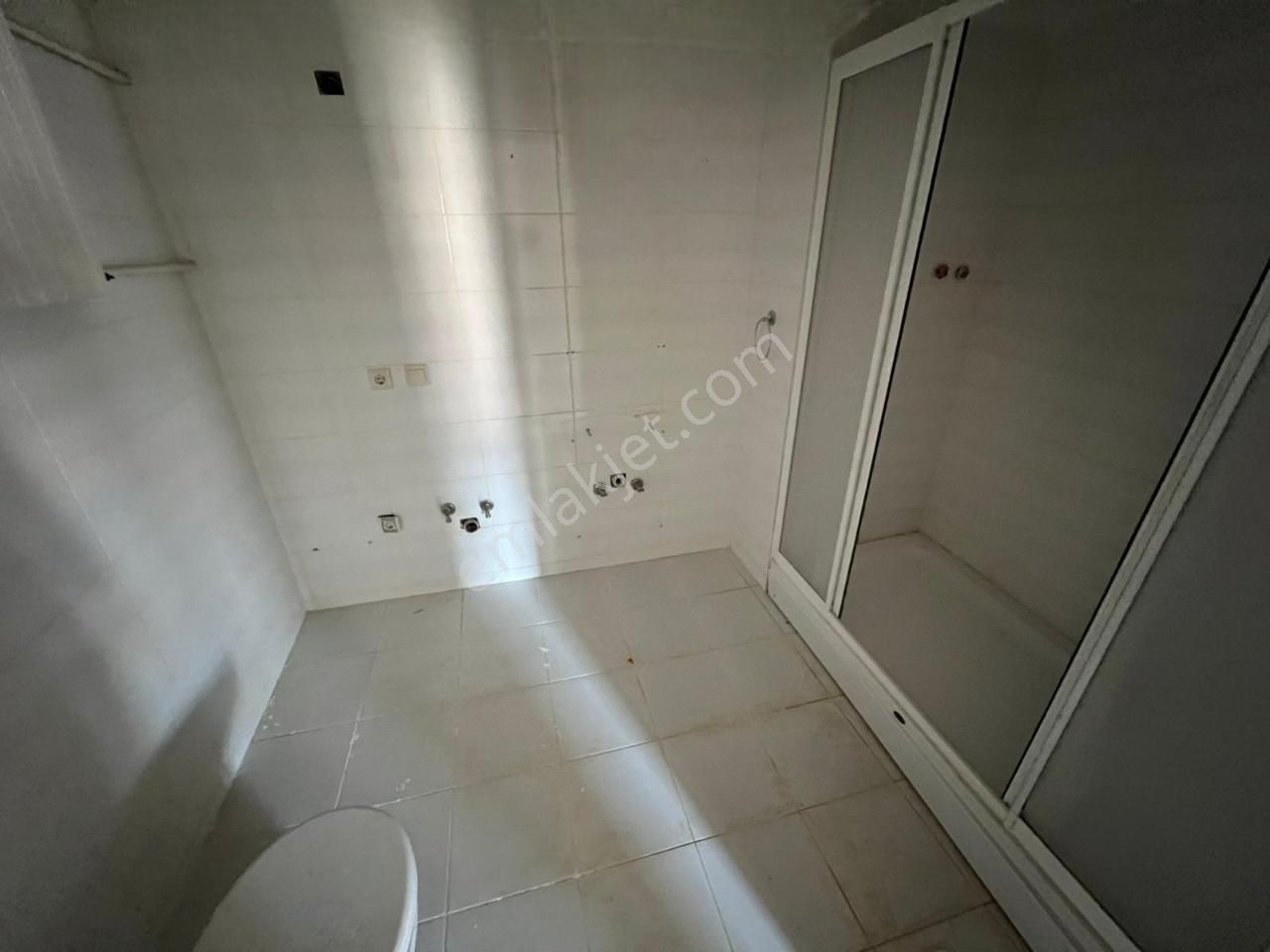 Özmecaz'dan Çamlık Caddesi Üzerisinde 3+1 Arakat Asansörlü Geniş Daire - Görsel 6