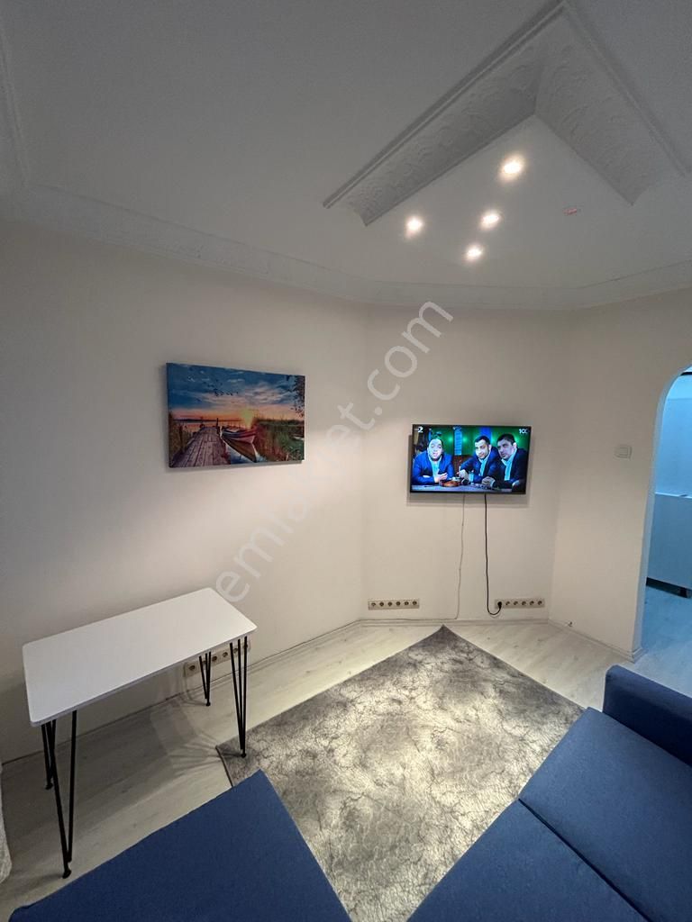 Merkezi Konumda Kiralık Eşyalı Daire - Görsel 3