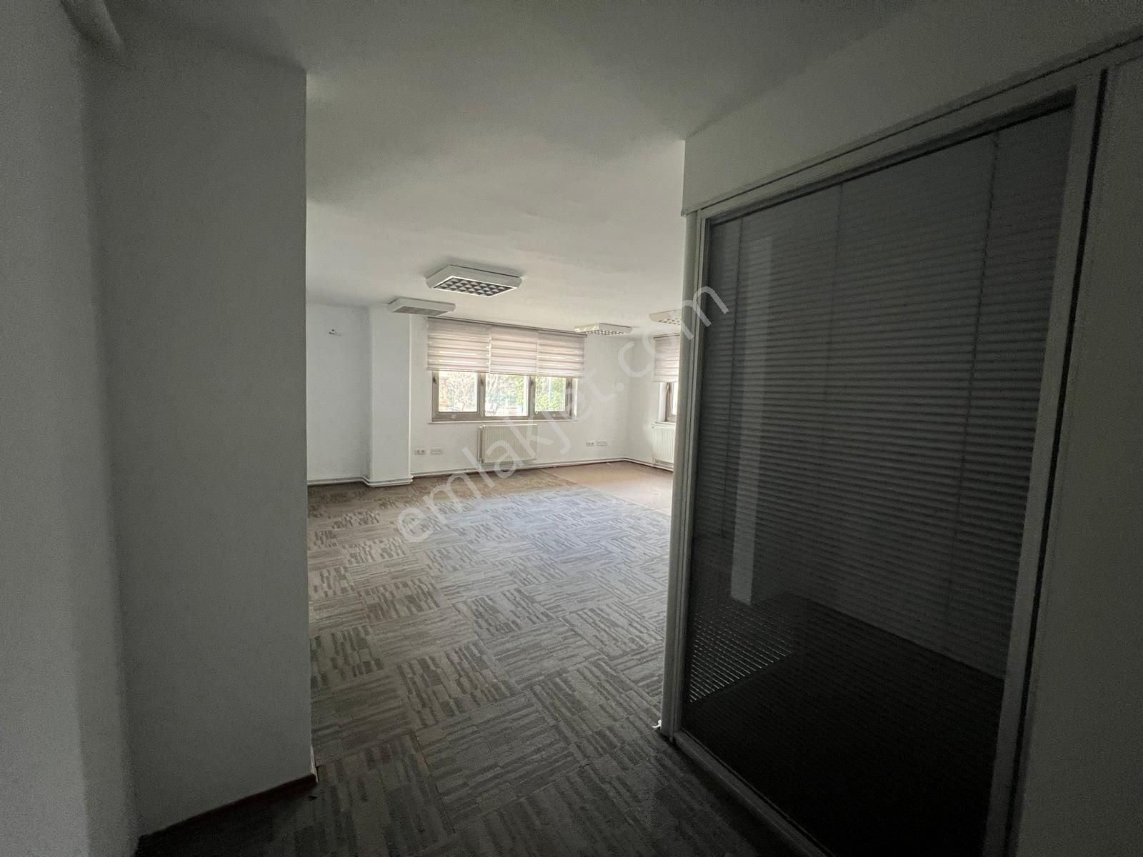 Kavaklıdere Paris Caddesi Kiralık Kapalı Otoparklı Ofis - Görsel 9