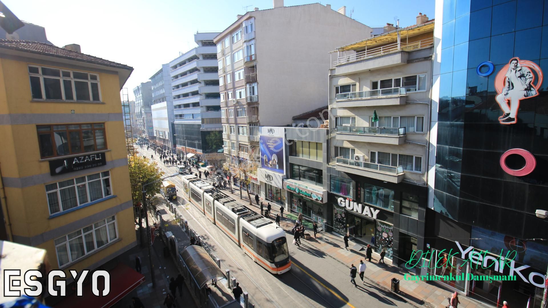 (esgyo)dan Esnaf Sarayı Caddesin De 3+1 Kiralık Daire - Görsel 23