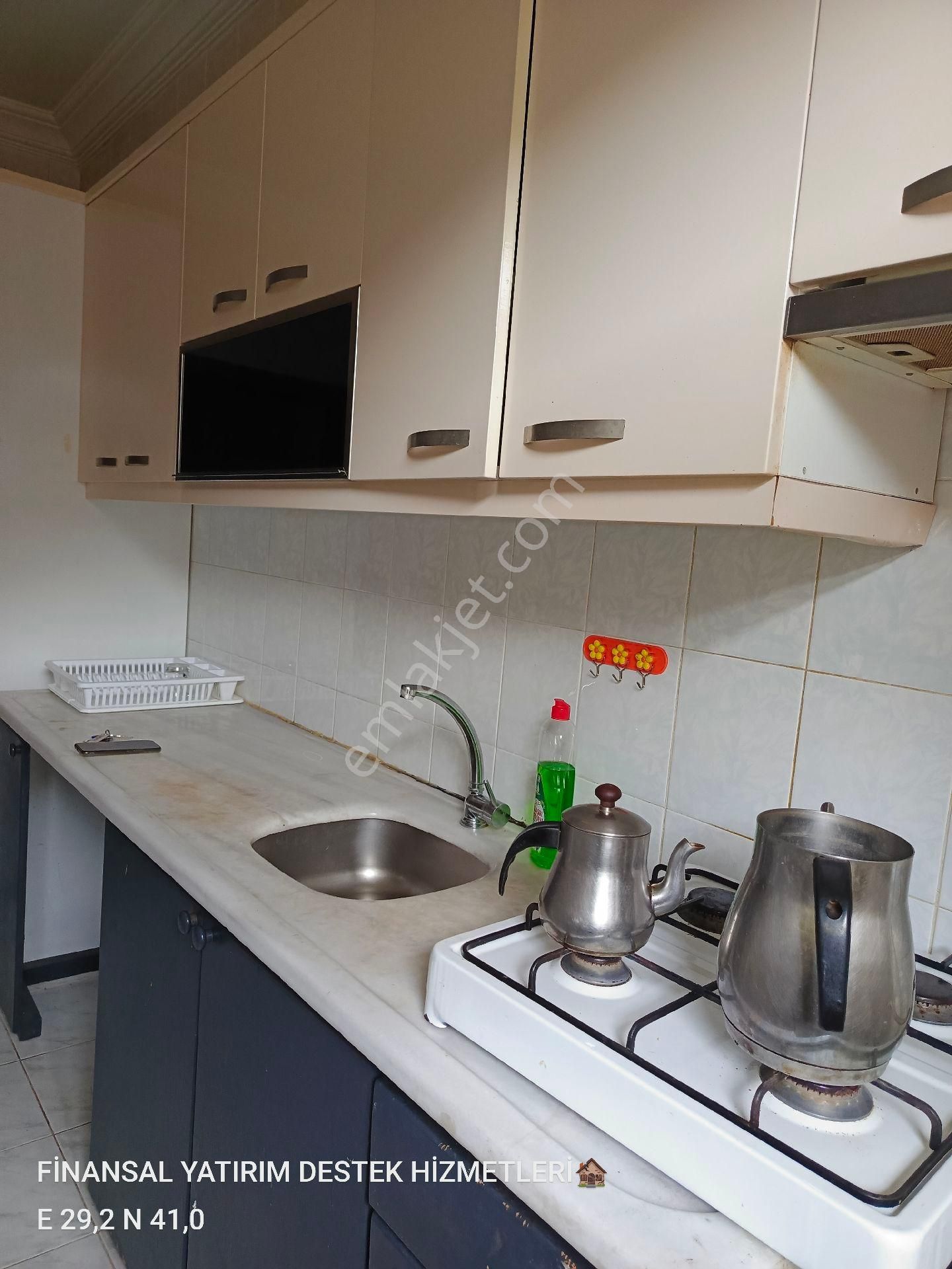 Ümraniye Yukarıdudullu Mahallesi 2.kat Kiralık Daire Ev Yabancı Uygun Metro Yürüme Mesafesi