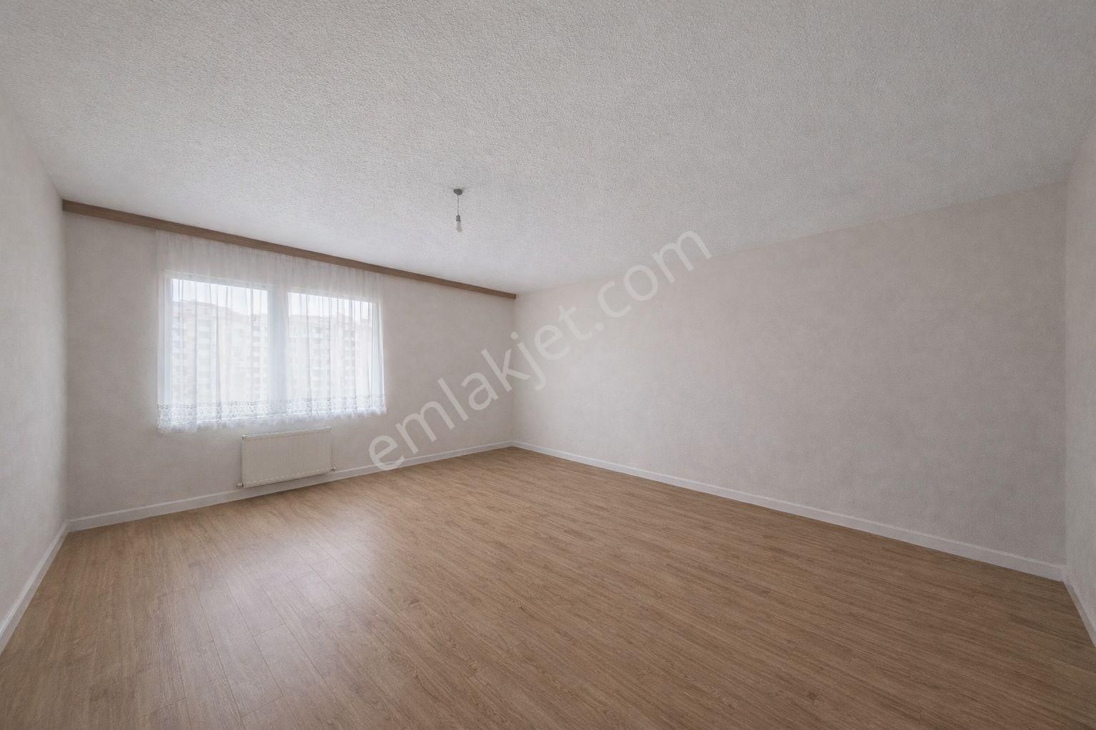 Re/max Mavi'den Korucuk Toki Evlerinde Satılık 3+1 Daire - Görsel 23