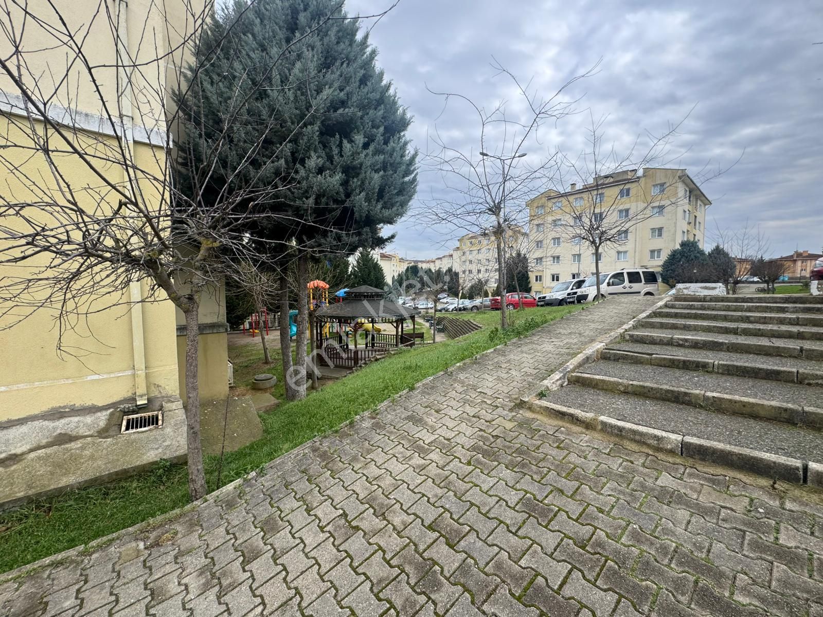 Re/max Mavi'den Korucuk Toki Evlerinde Satılık 3+1 Daire - Görsel 6