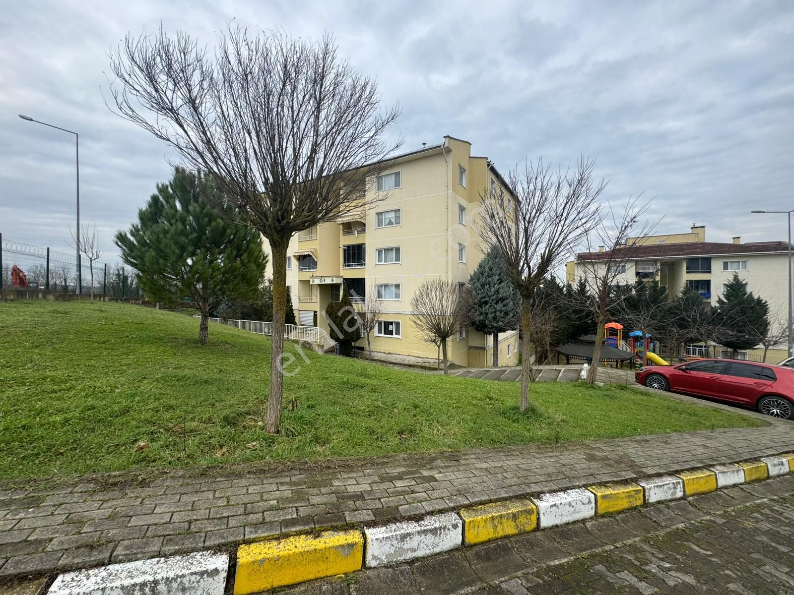 Re/max Mavi'den Korucuk Toki Evlerinde Satılık 3+1 Daire - Görsel 3