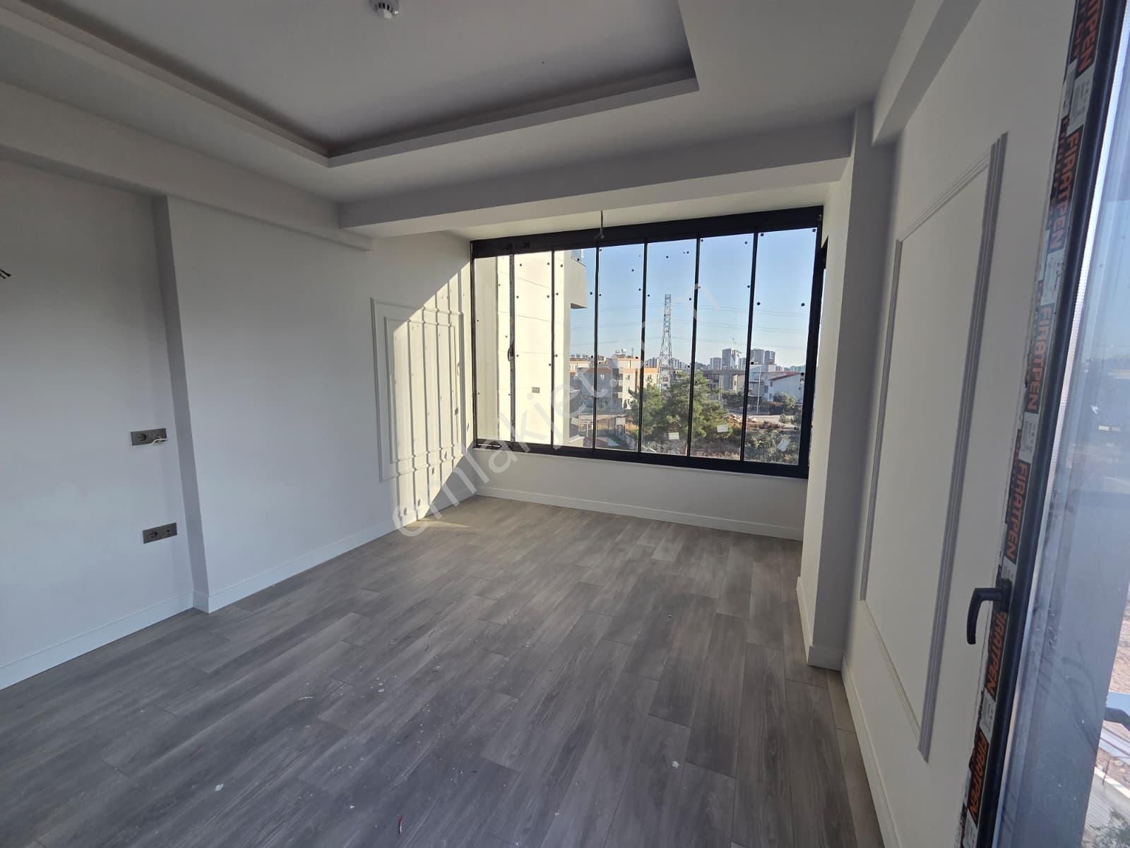 Karınca'dan Eski Mezitli'de Havuzlu İskanlı Ara Kat 2+1 Satılık! - Görsel 8