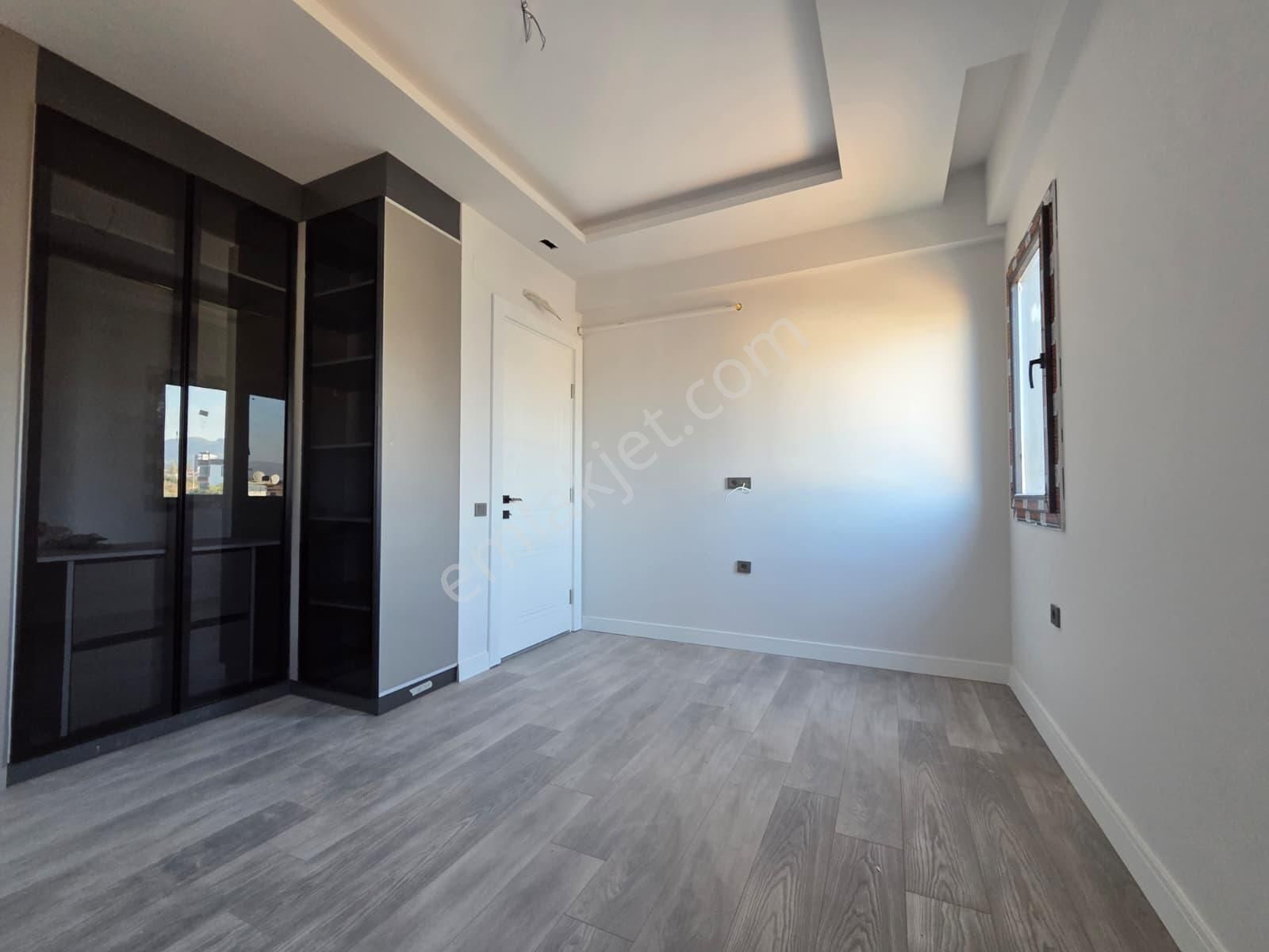 Karınca'dan Eski Mezitli'de Havuzlu İskanlı Ara Kat 2+1 Satılık! - Görsel 13