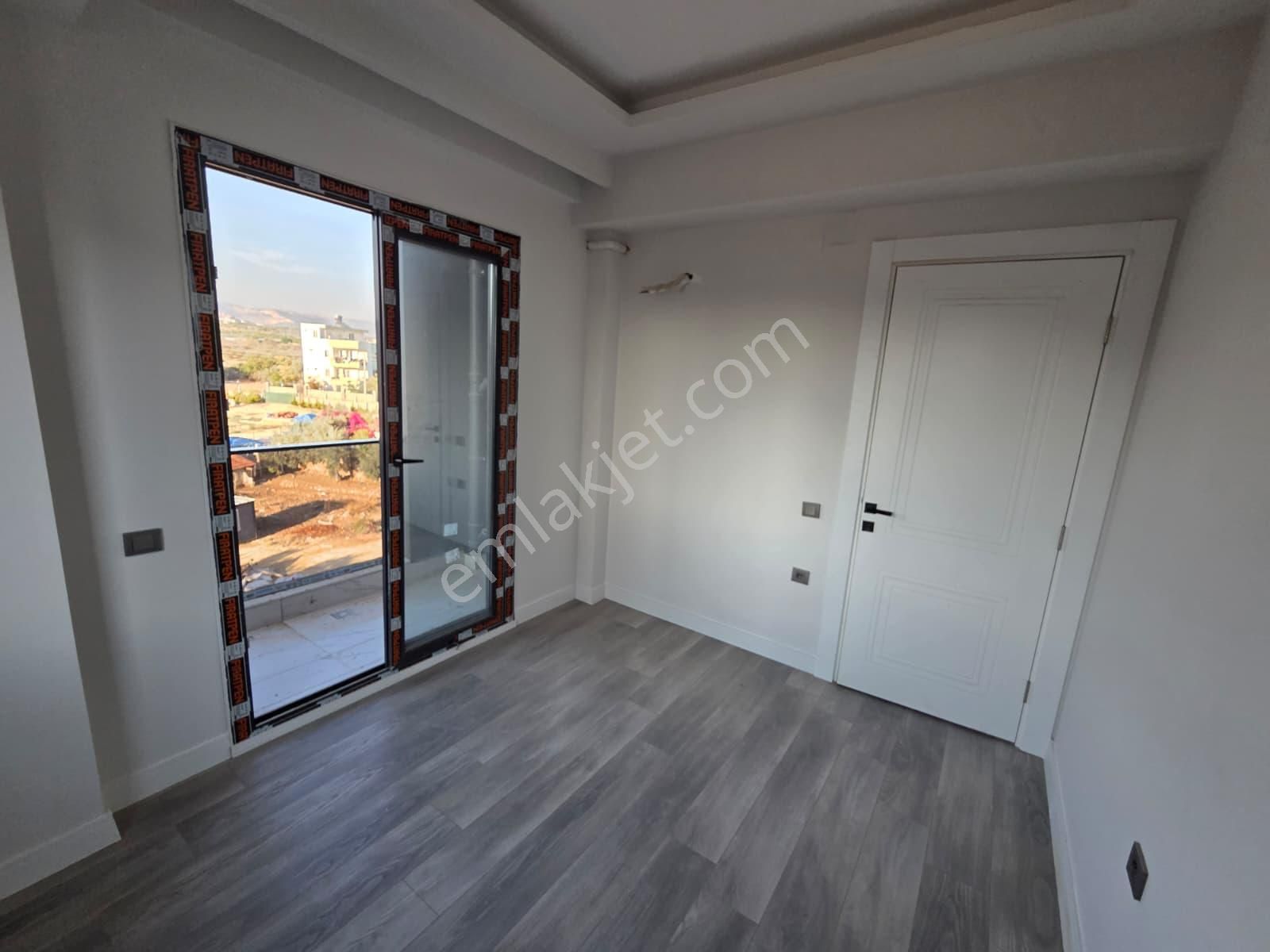 Karınca'dan Eski Mezitli'de Havuzlu İskanlı Ara Kat 2+1 Satılık! - Görsel 22