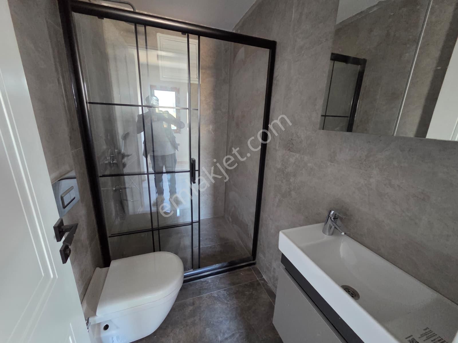 Karınca'dan Eski Mezitli'de Havuzlu İskanlı Ara Kat 2+1 Satılık! - Görsel 24