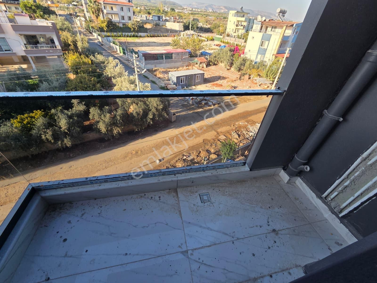 Karınca'dan Eski Mezitli'de Havuzlu İskanlı Ara Kat 2+1 Satılık! - Görsel 27